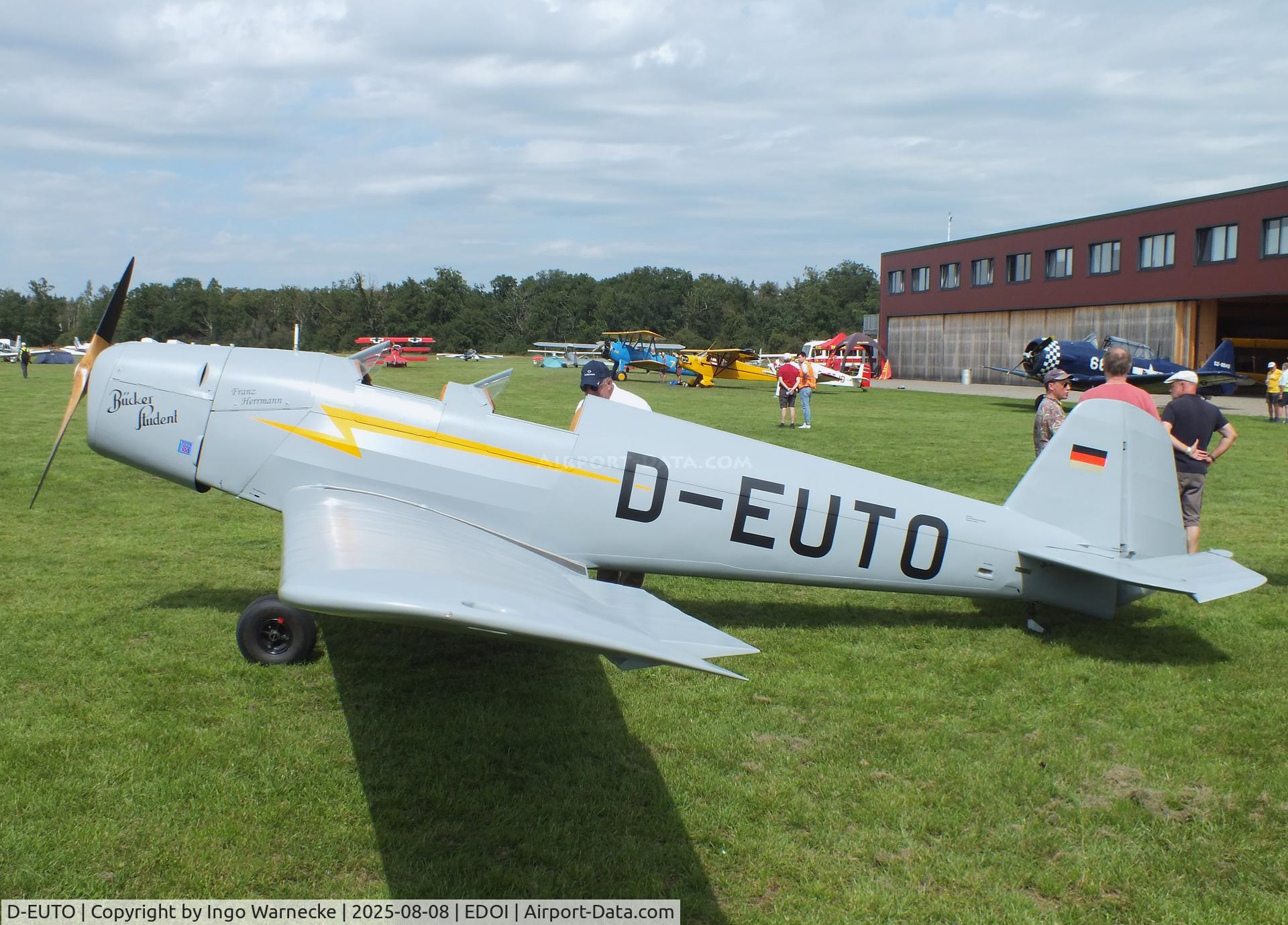 D-EUTO, 1939 Bucker Bu-180B Student C/N 2115, Bücker Bü 180B Student at Bienenfarm airfield during the 2025 Quax Bücker-Treffen (Bücker-Meeting) and Vintage Aerobatic World Championships