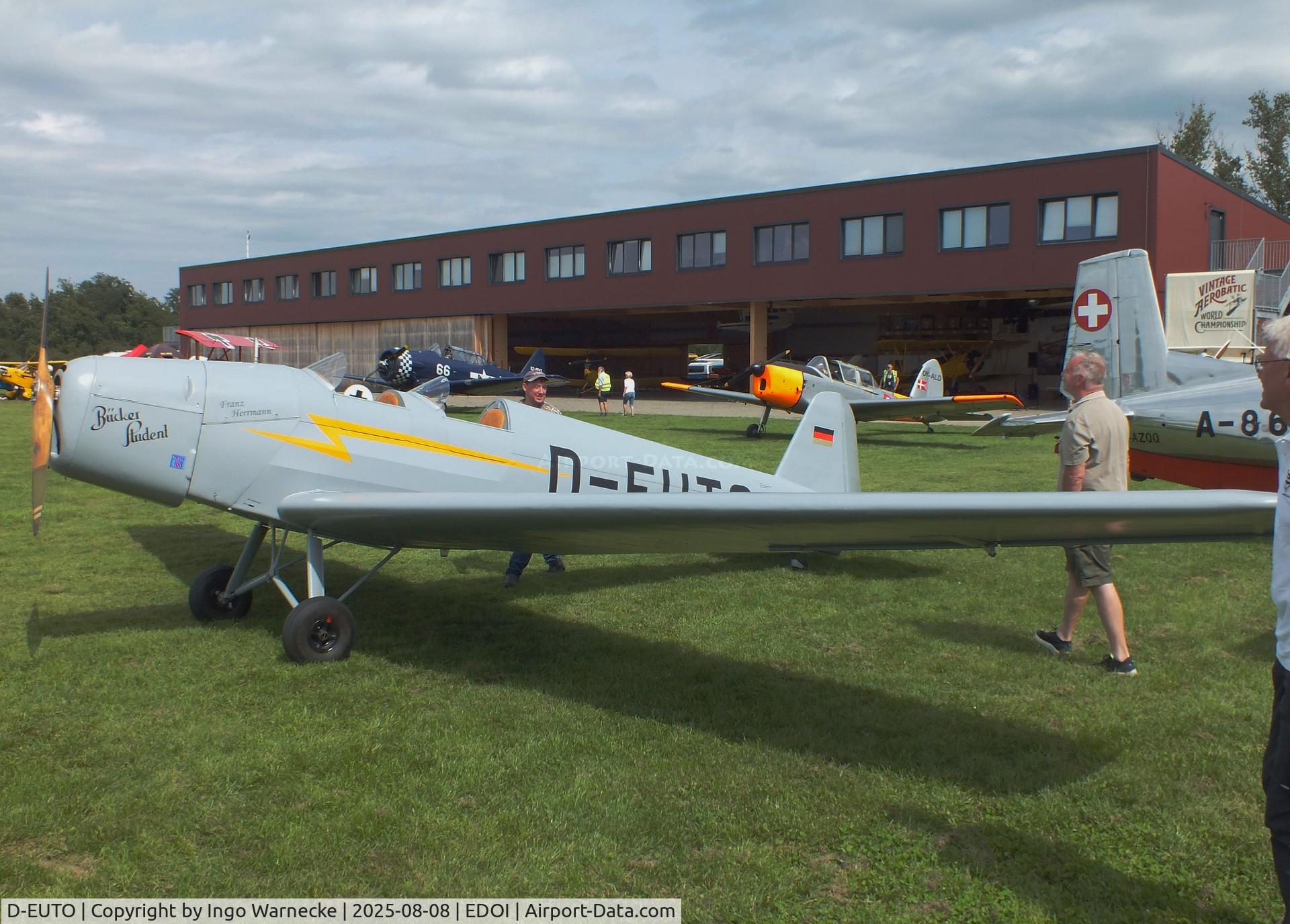 D-EUTO, 1939 Bucker Bu-180B Student C/N 2115, Bücker Bü 180B Student at Bienenfarm airfield during the 2025 Quax Bücker-Treffen (Bücker-Meeting) and Vintage Aerobatic World Championships
