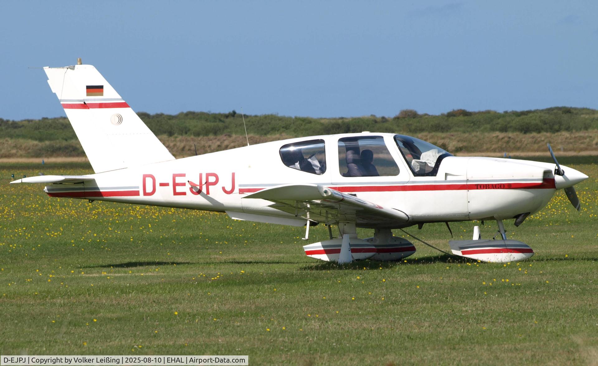 D-EJPJ, 1984 Socata TB-10 Tobago C/N 398, parking