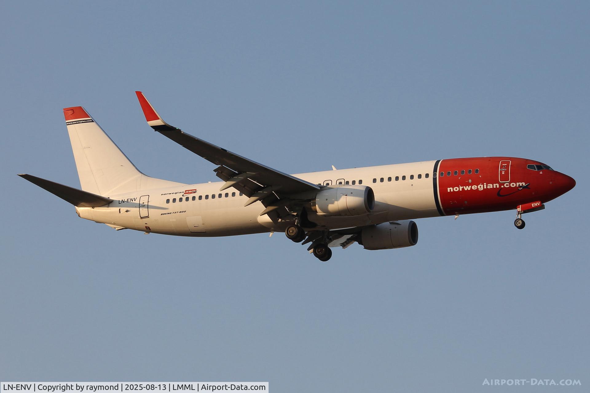 LN-ENV, 2015 Boeing 737-8JP C/N 41140, Norwegian Air Shuttle Boeing 737-8JP reg LN-ENV on final approach for RW13 landing in Malta.