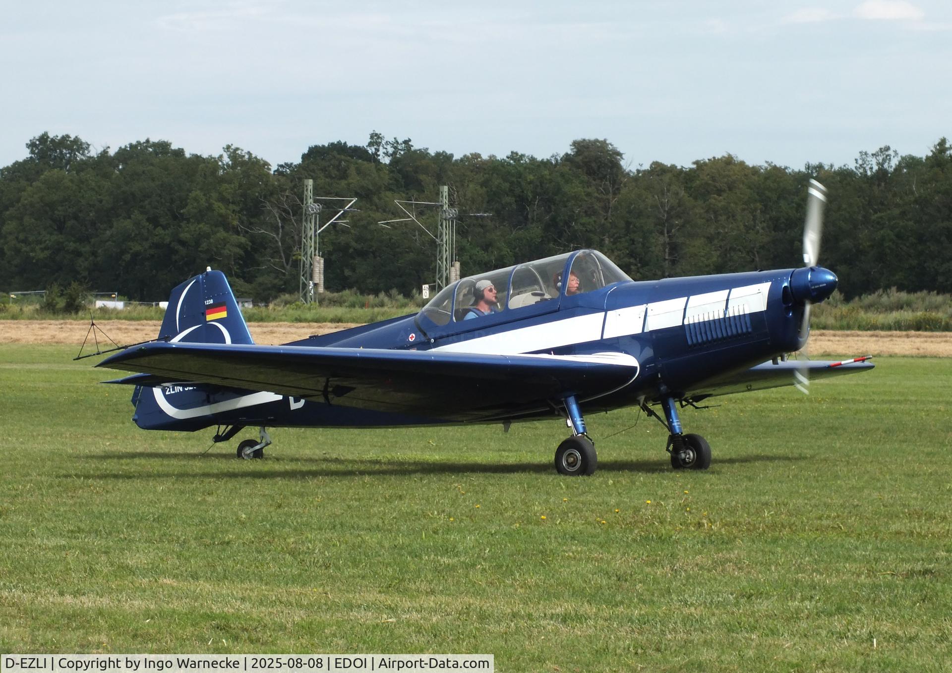 D-EZLI, 1971 Zlin Z-526F Trener Master C/N 1238, Zlin Z-526F Trener Master at Bienenfarm airfield during the 2025 Quax Bücker-Treffen (Bücker-Meeting) and Vintage Aerobatic World Championships