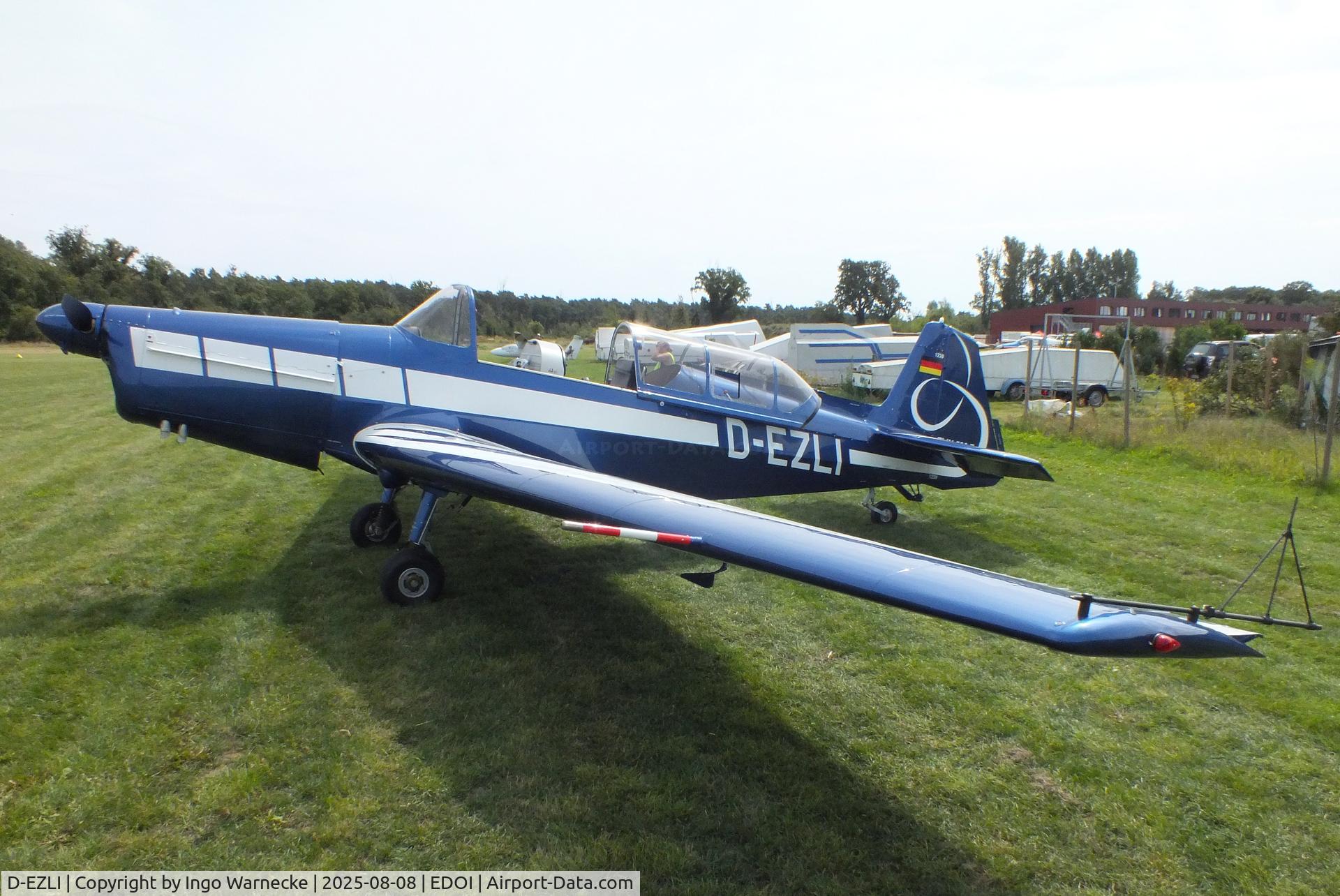 D-EZLI, 1971 Zlin Z-526F Trener Master C/N 1238, Zlin Z-526F Trener Master at Bienenfarm airfield during the 2025 Quax Bücker-Treffen (Bücker-Meeting) and Vintage Aerobatic World Championships