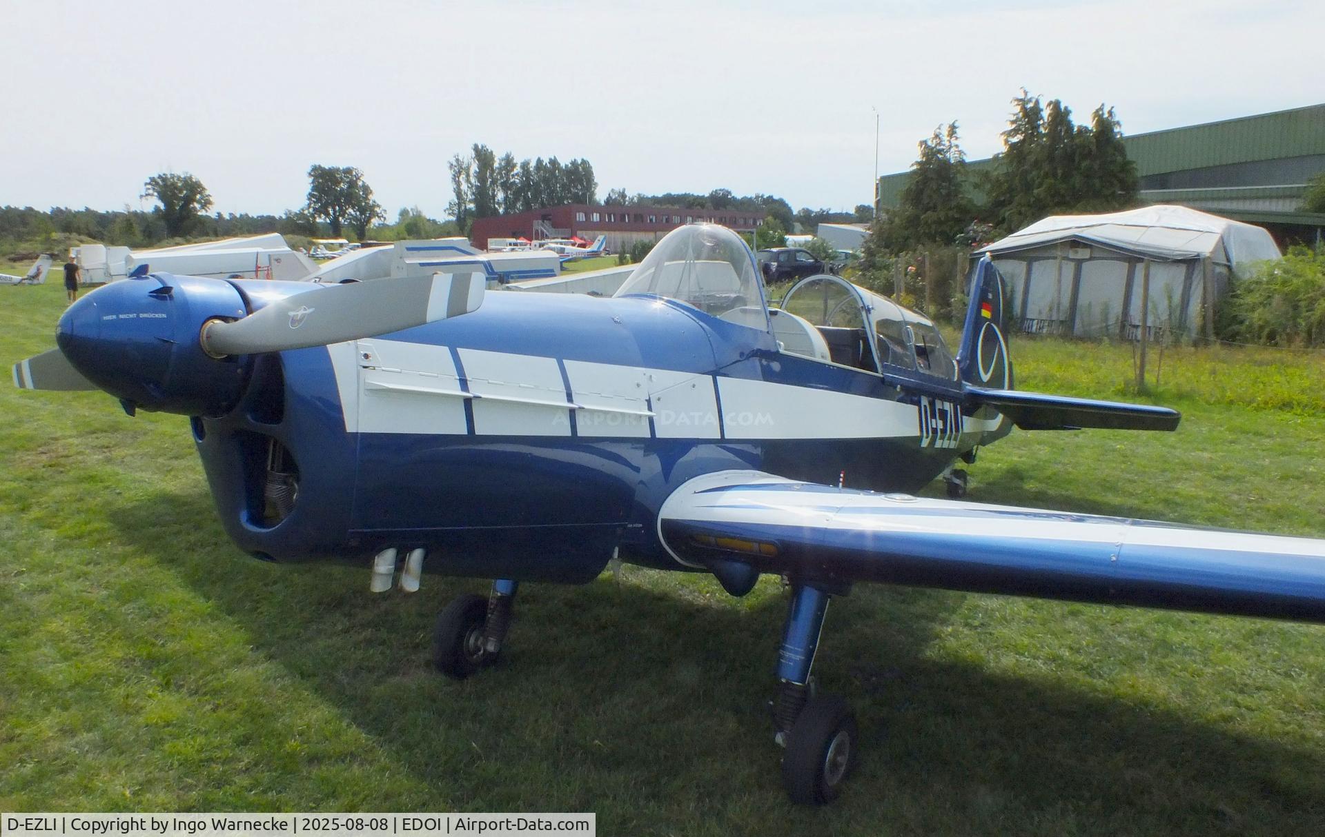 D-EZLI, 1971 Zlin Z-526F Trener Master C/N 1238, Zlin Z-526F Trener Master at Bienenfarm airfield during the 2025 Quax Bücker-Treffen (Bücker-Meeting) and Vintage Aerobatic World Championships