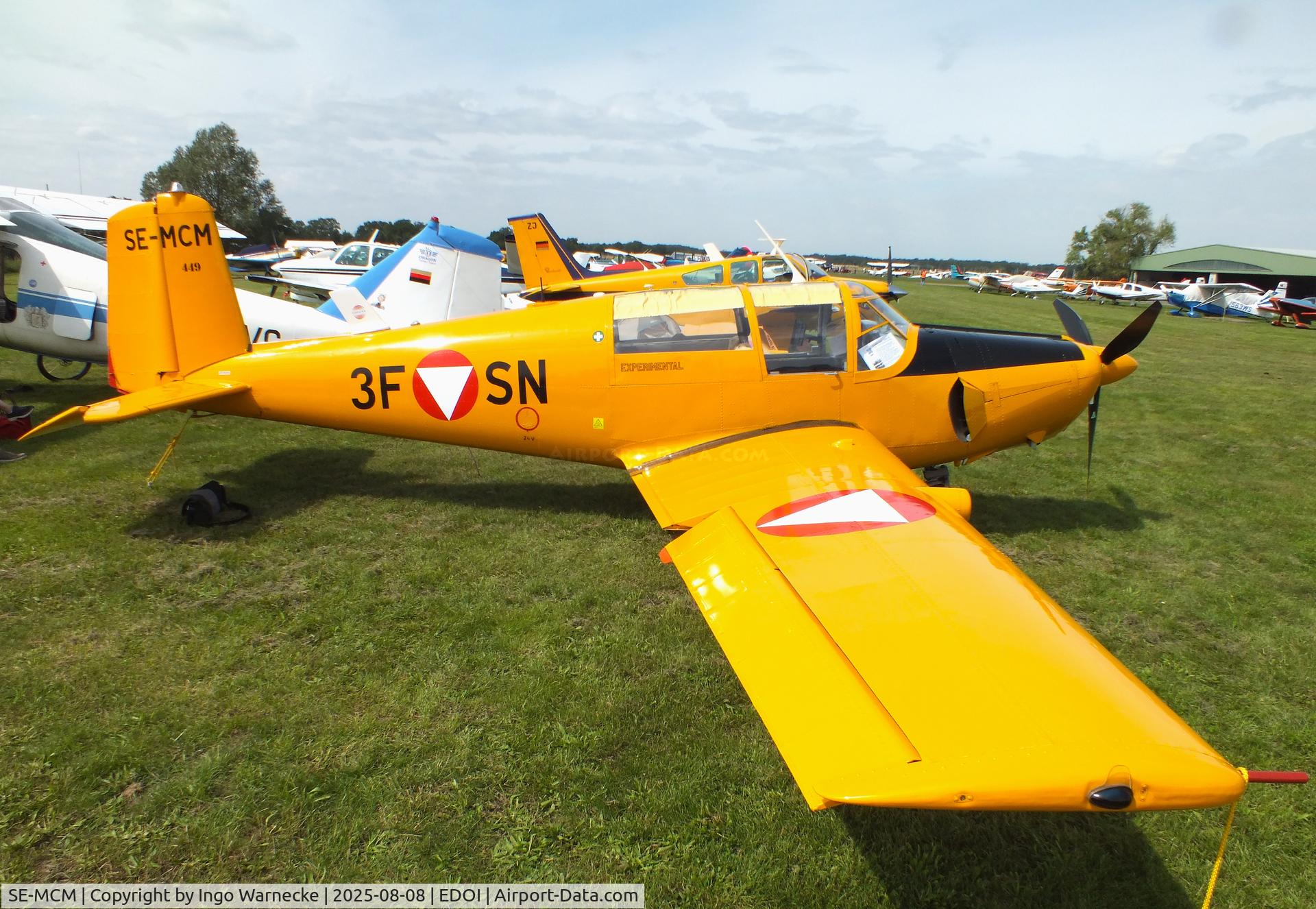 SE-MCM, Saab 91D Safir C/N 91-449, Saab 91D Safir at Bienenfarm airfield during the 2025 Quax Bücker-Treffen (Bücker-Meeting) and Vintage Aerobatic World Championships