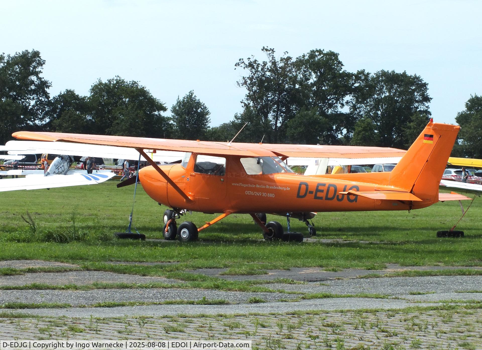 D-EDJG, 1974 Reims F150L C/N 1112, Cessna (Reims) F150L at Bienenfarm airfield during the 2025 Quax Bücker-Treffen (Bücker-Meeting) and Vintage Aerobatic World Championships