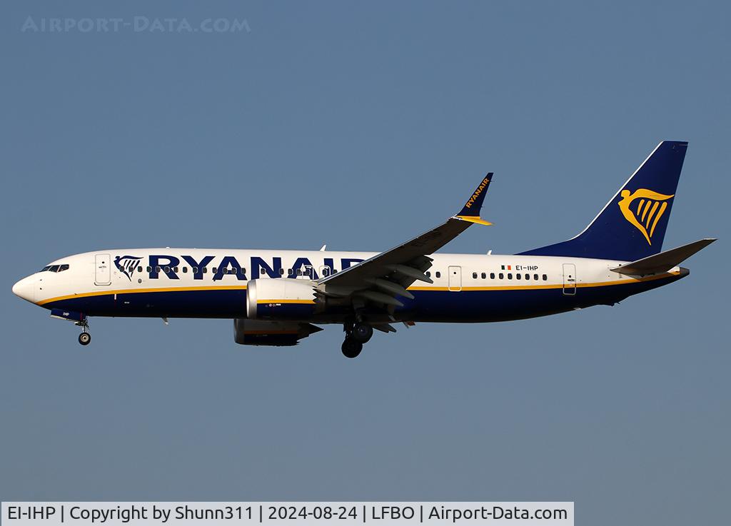 EI-IHP, 2023 Boeing 737-8-200 MAX C/N 67085, Landing rwy 32L
