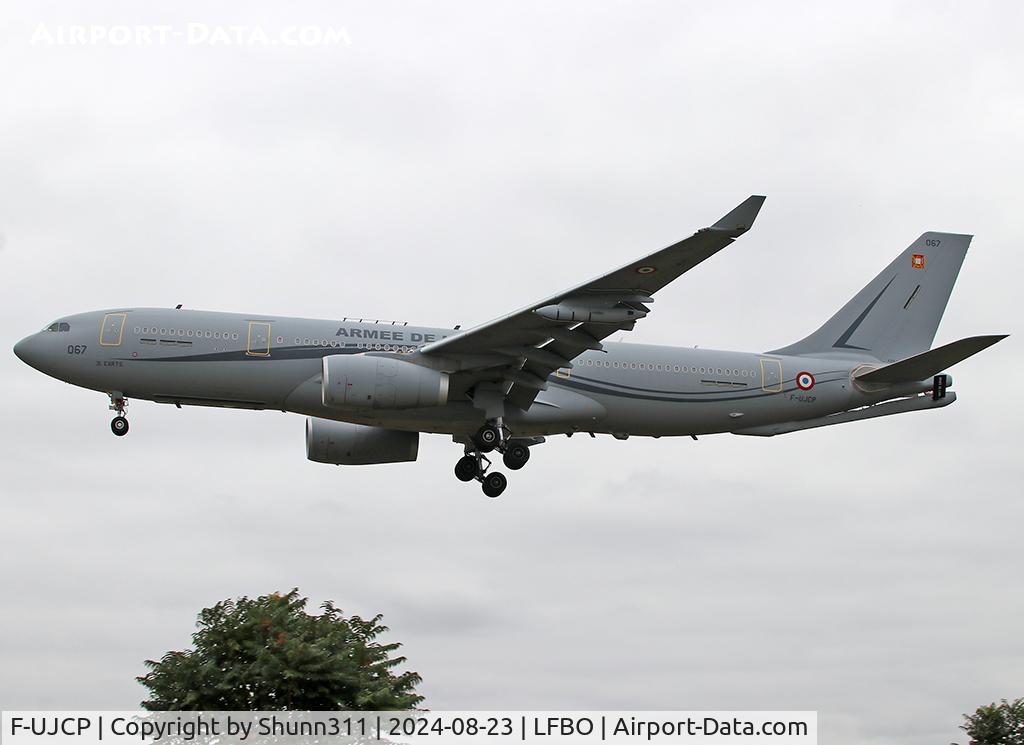 F-UJCP, 2021 Airbus A330-243MRTT C/N 2007, Landing rwy 32R for exercices