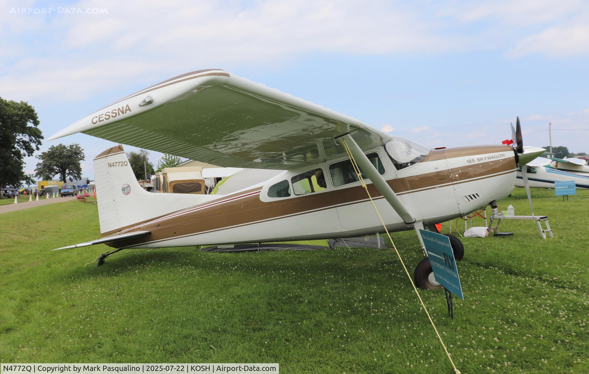 N4772Q, 1967 Cessna A185E Skywagon 185 C/N 185-1239, Cessna A185E