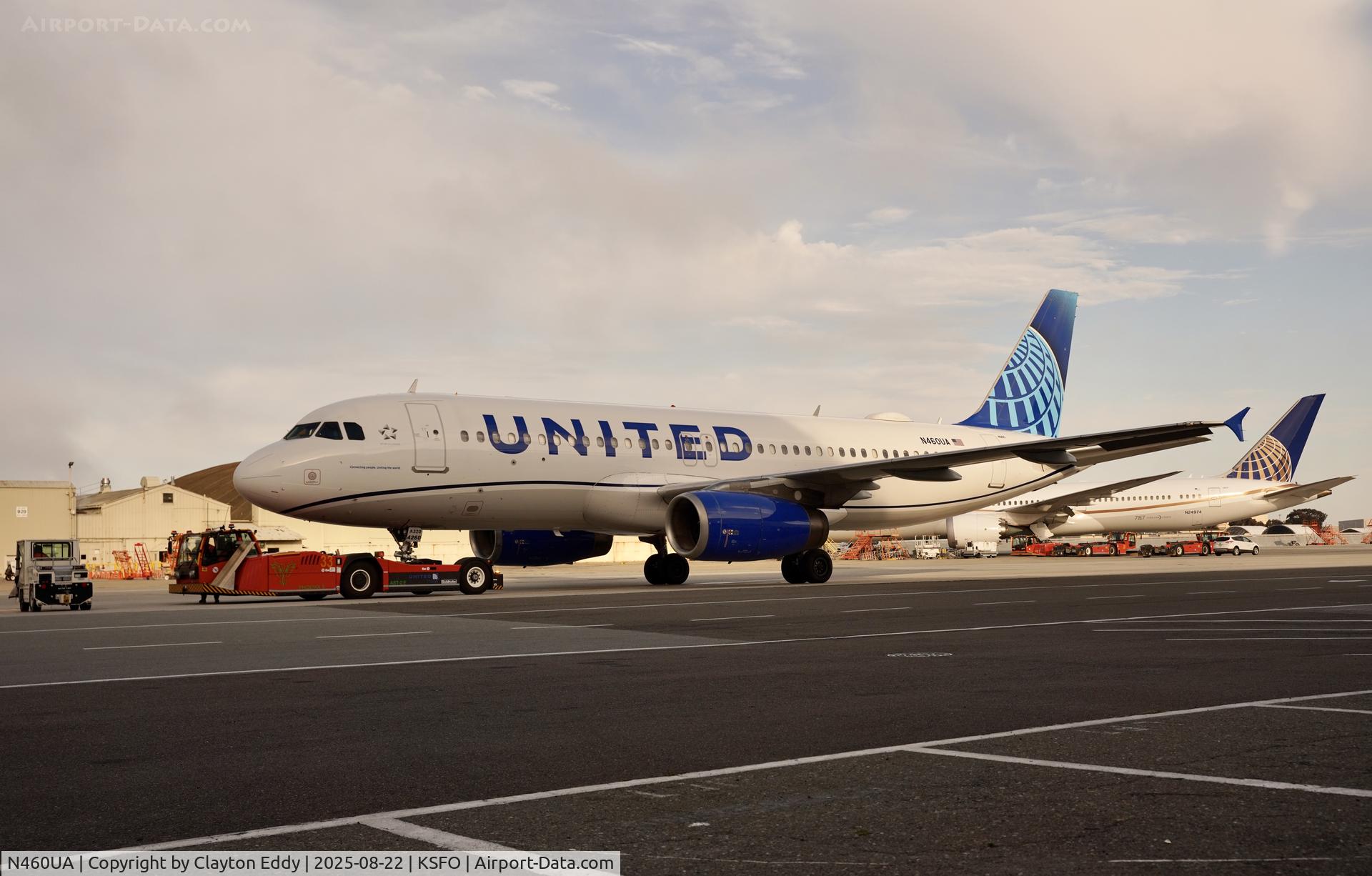 N460UA, 2000 Airbus A320-232 C/N 1248, SFO 2025