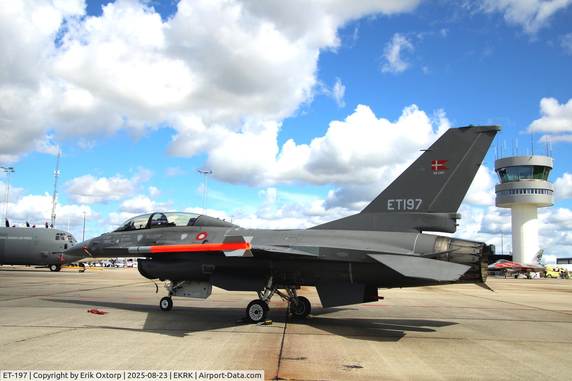 ET-197, 1978 General Dynamics F-16B Fighting Falcon C/N 6G-13, ET-197 at the Roskilde Air Show
