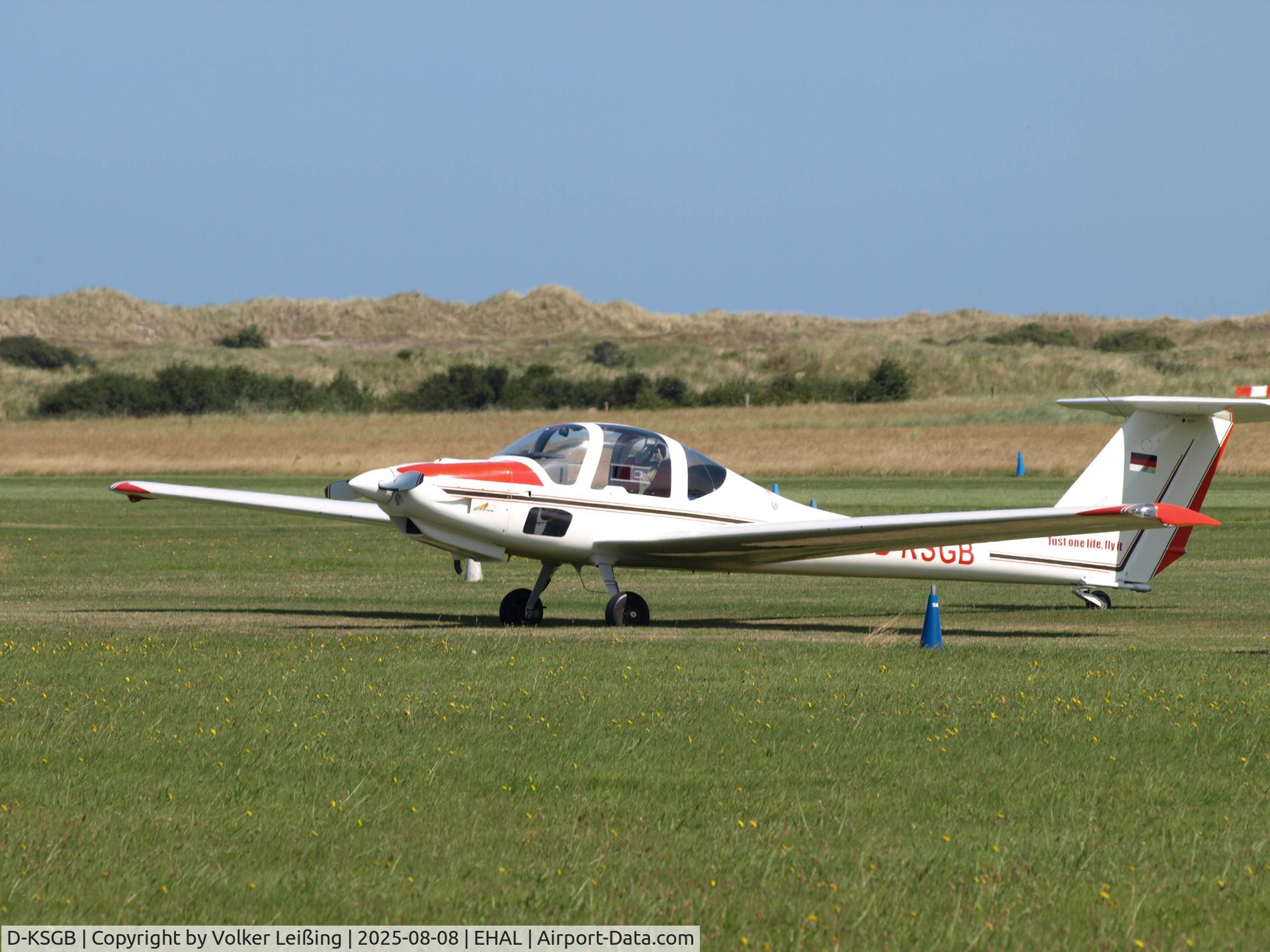 D-KSGB, 1985 Grob G-109B C/N 6386, parking