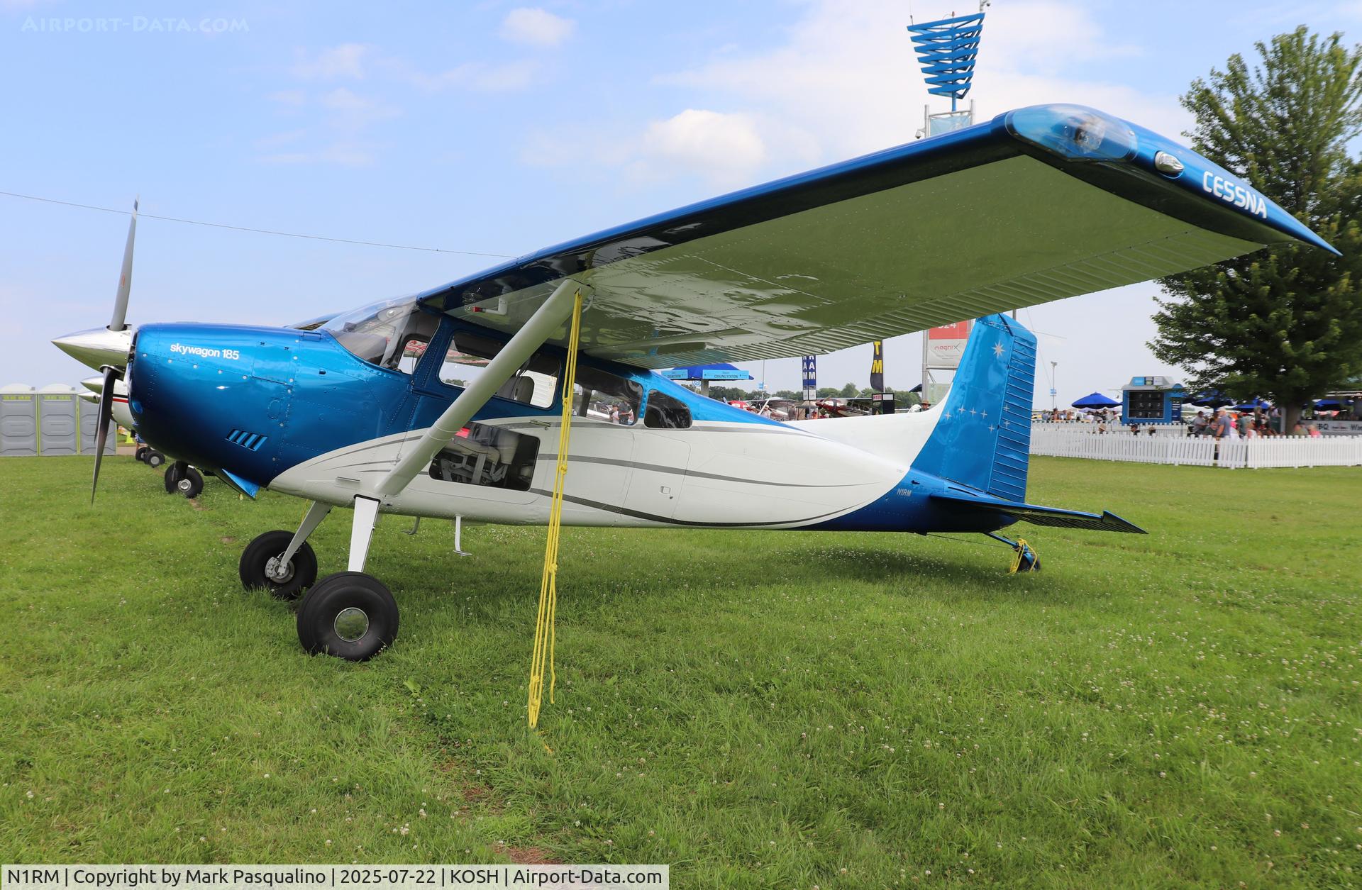 N1RM, 1975 Cessna A185F Skywagon 185 C/N 18502686, Cessna A185F