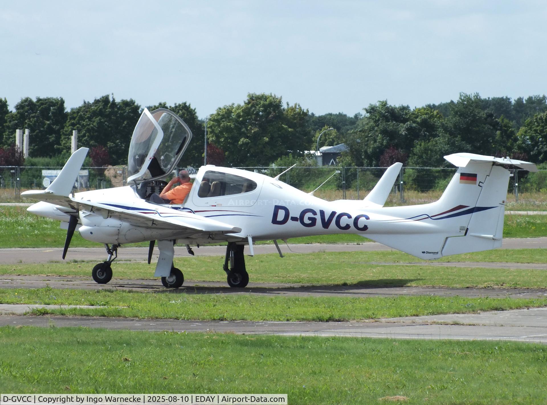 D-GVCC, Diamond DA-42 Twin Star C/N 42.099, Diamond DA-42 Twin Star at Strausberg airfield '2508