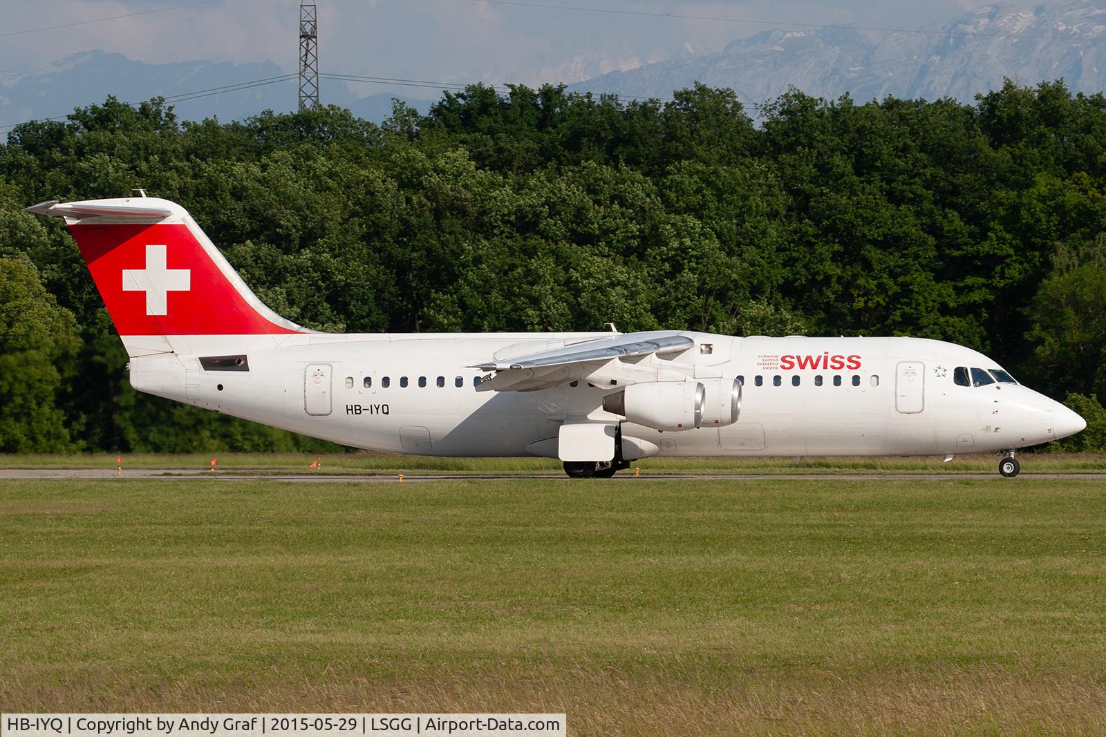 HB-IYQ, 2001 British Aerospace Avro 146-RJ100 C/N E3384, Siss RJ100
