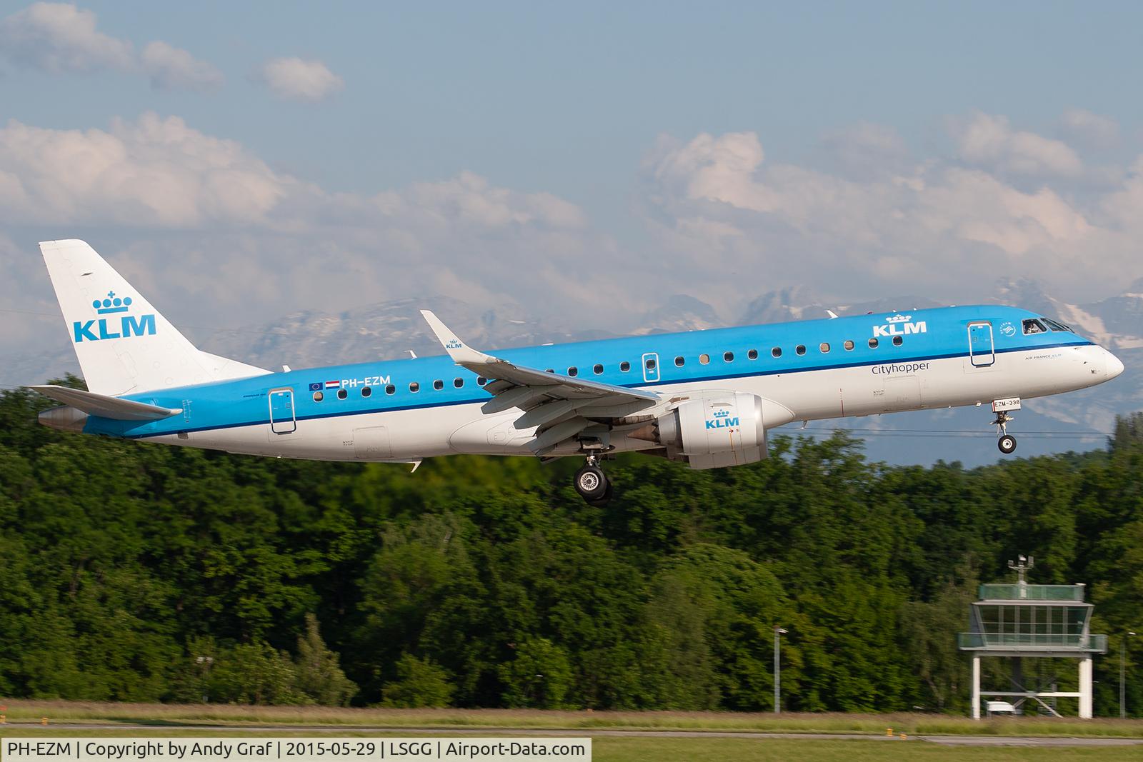 PH-EZM, 2010 Embraer 190LR (ERJ-190-100LR) C/N 19000338, KLM EMB190