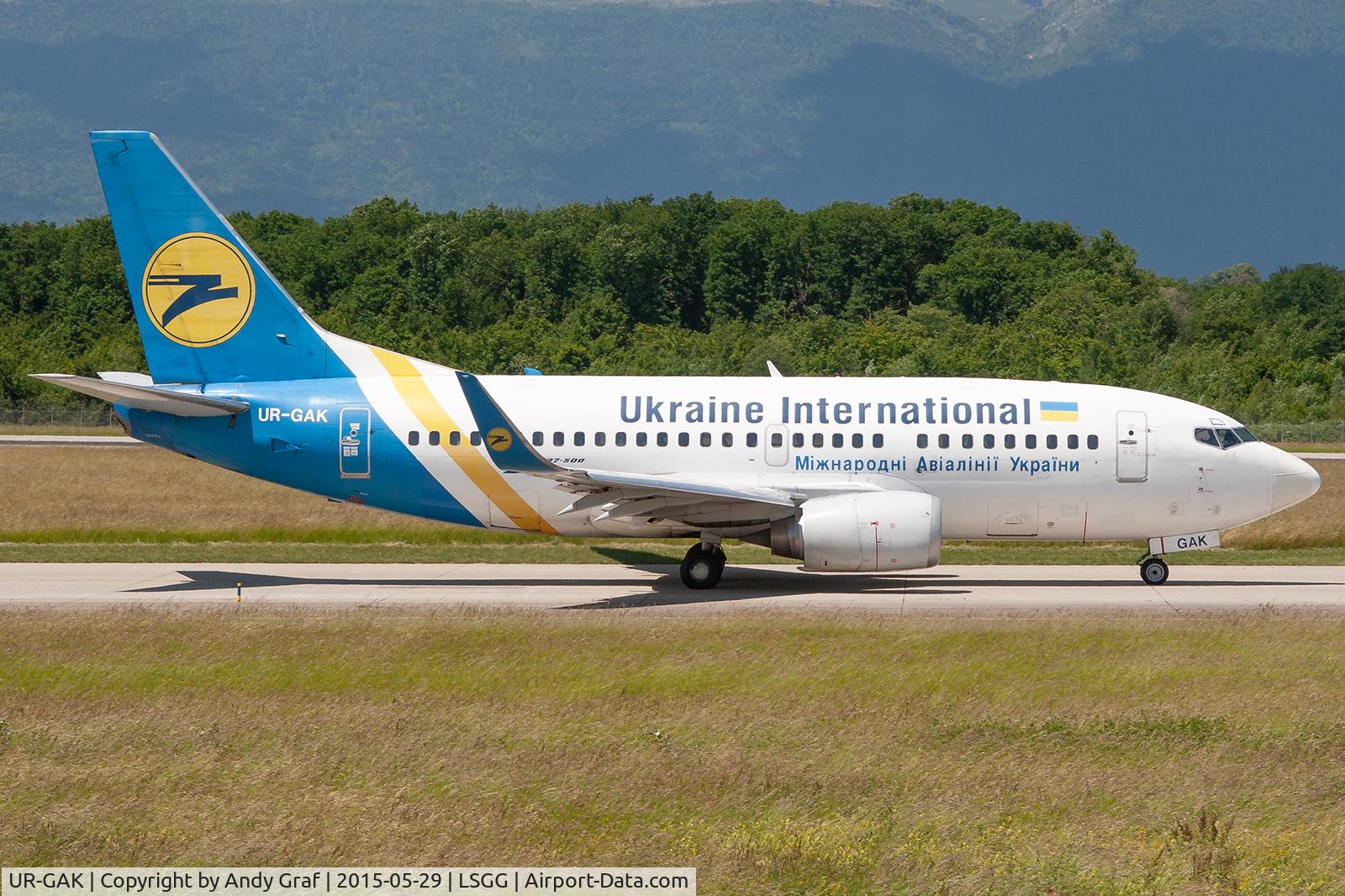 UR-GAK, 1992 Boeing 737-5Y0 C/N 26075, Ukraine International 737-500