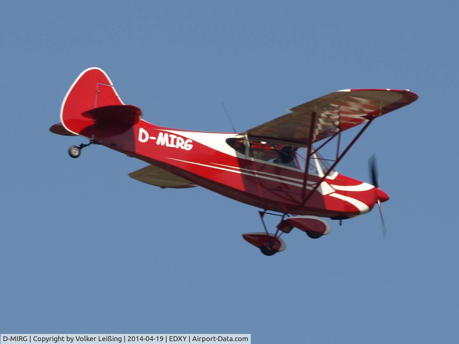 D-MIRG, 2000 Zlin Savage Cub, climbing