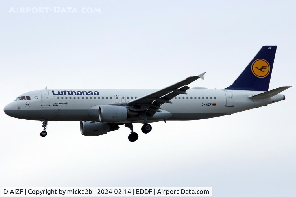 D-AIZF, 2010 Airbus A320-214 C/N 4289, Landing