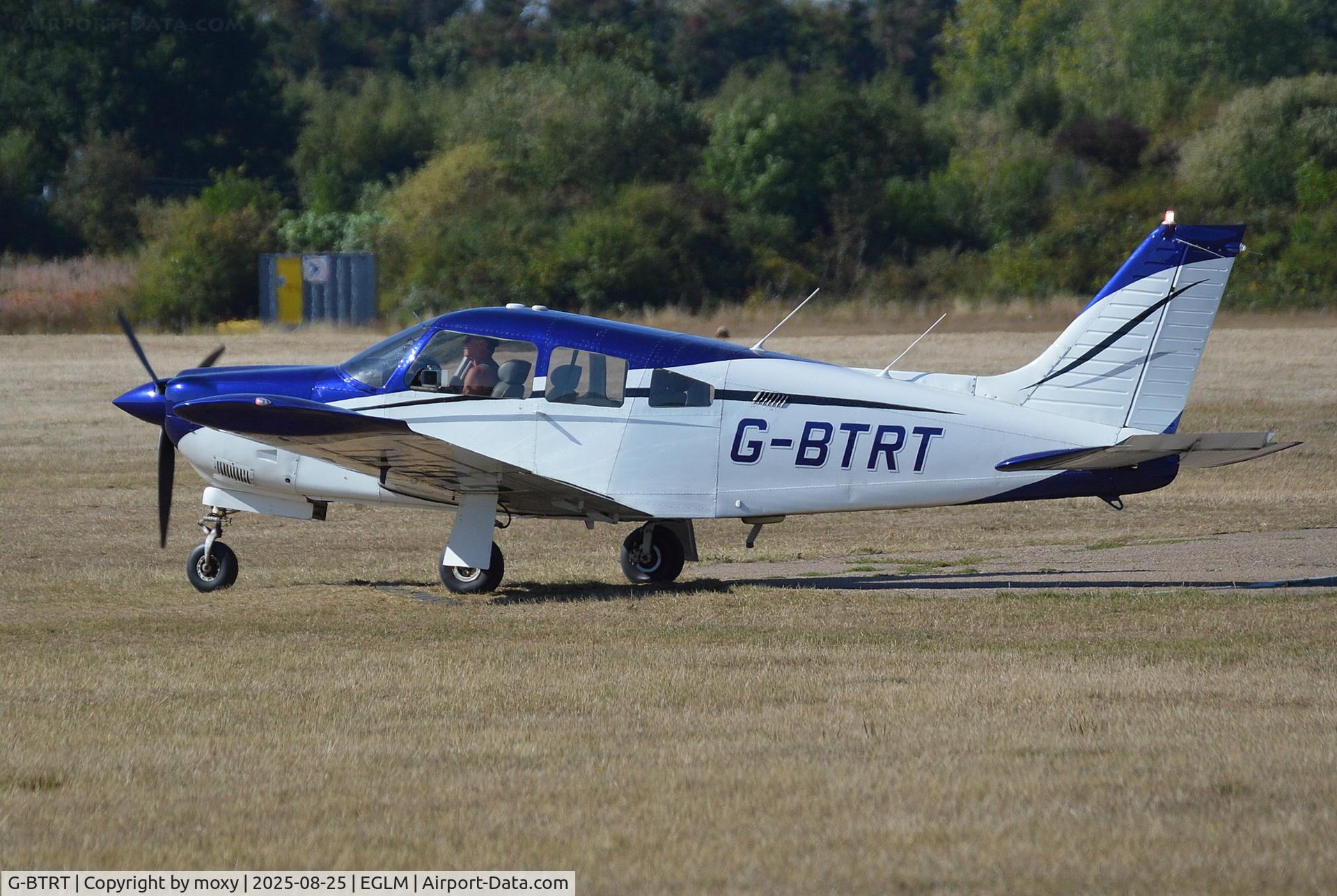 G-BTRT, 1975 Piper PA-28R-200 Cherokee Arrow C/N 28R-7535270, Piper PA-28R-200 Cherokee Arrow at White Waltham. Ex N1189X