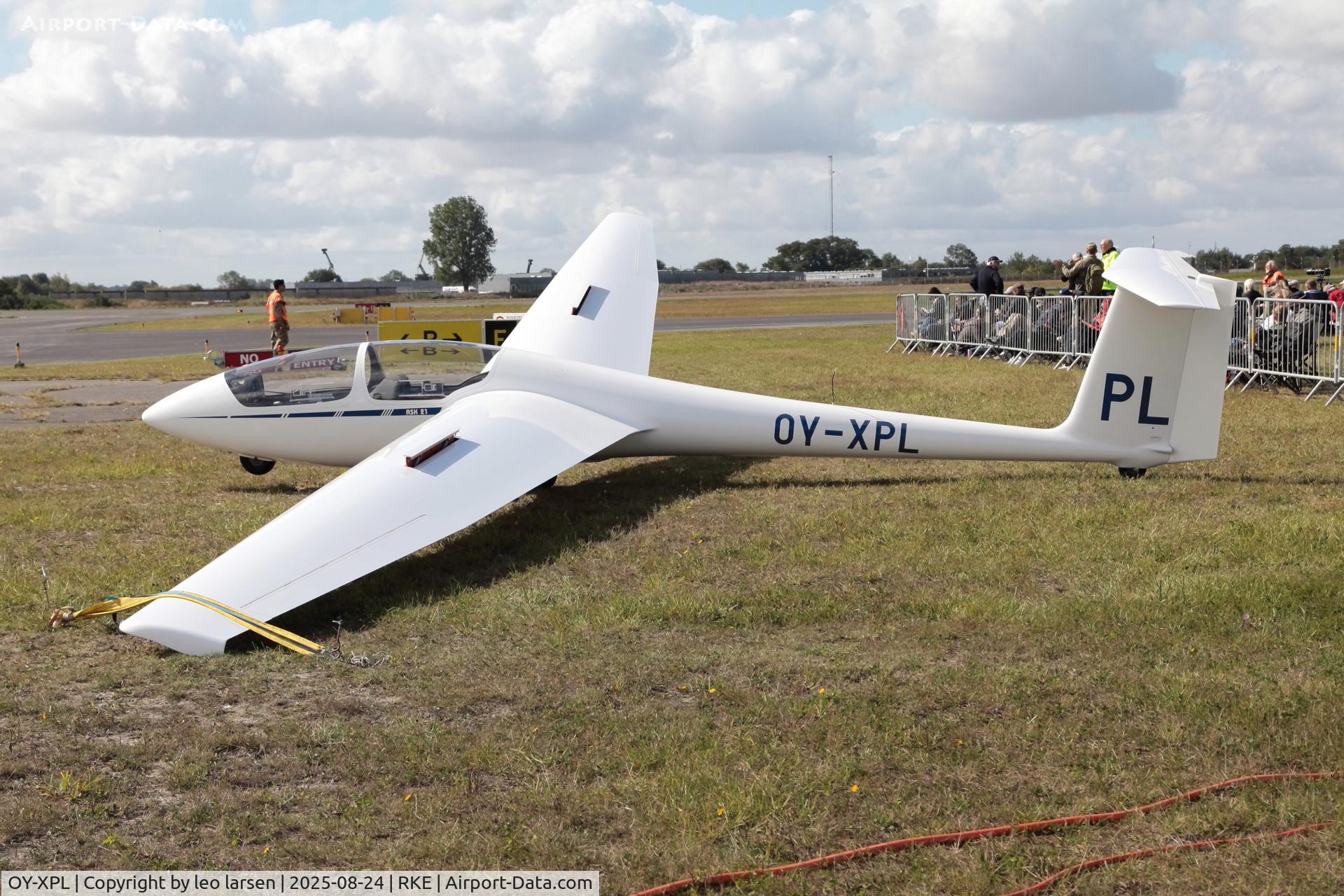 OY-XPL, 1987 Schleicher ASK-21 C/N 21356, Roskilde Airshow 24.8.2025