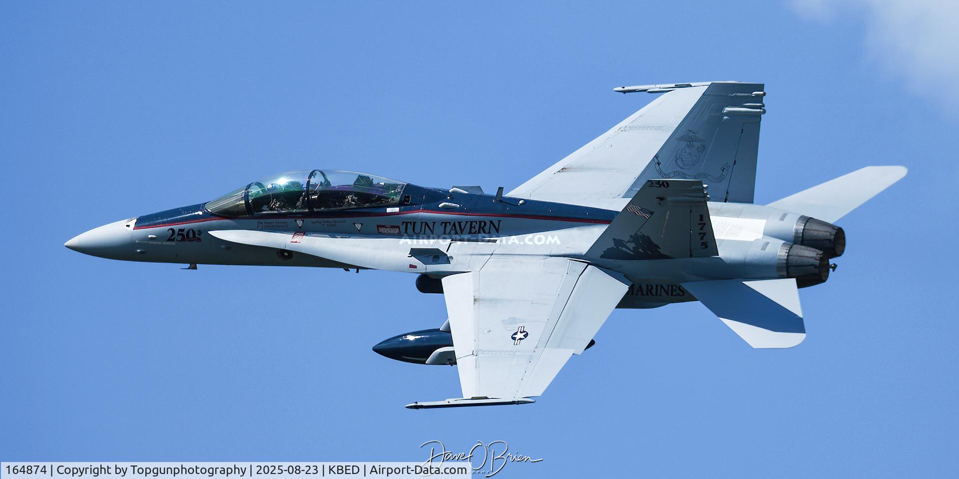 164874, McDonnell Douglas F/A-18D Hornet C/N 1206/D118, COWBOY11 Departing
