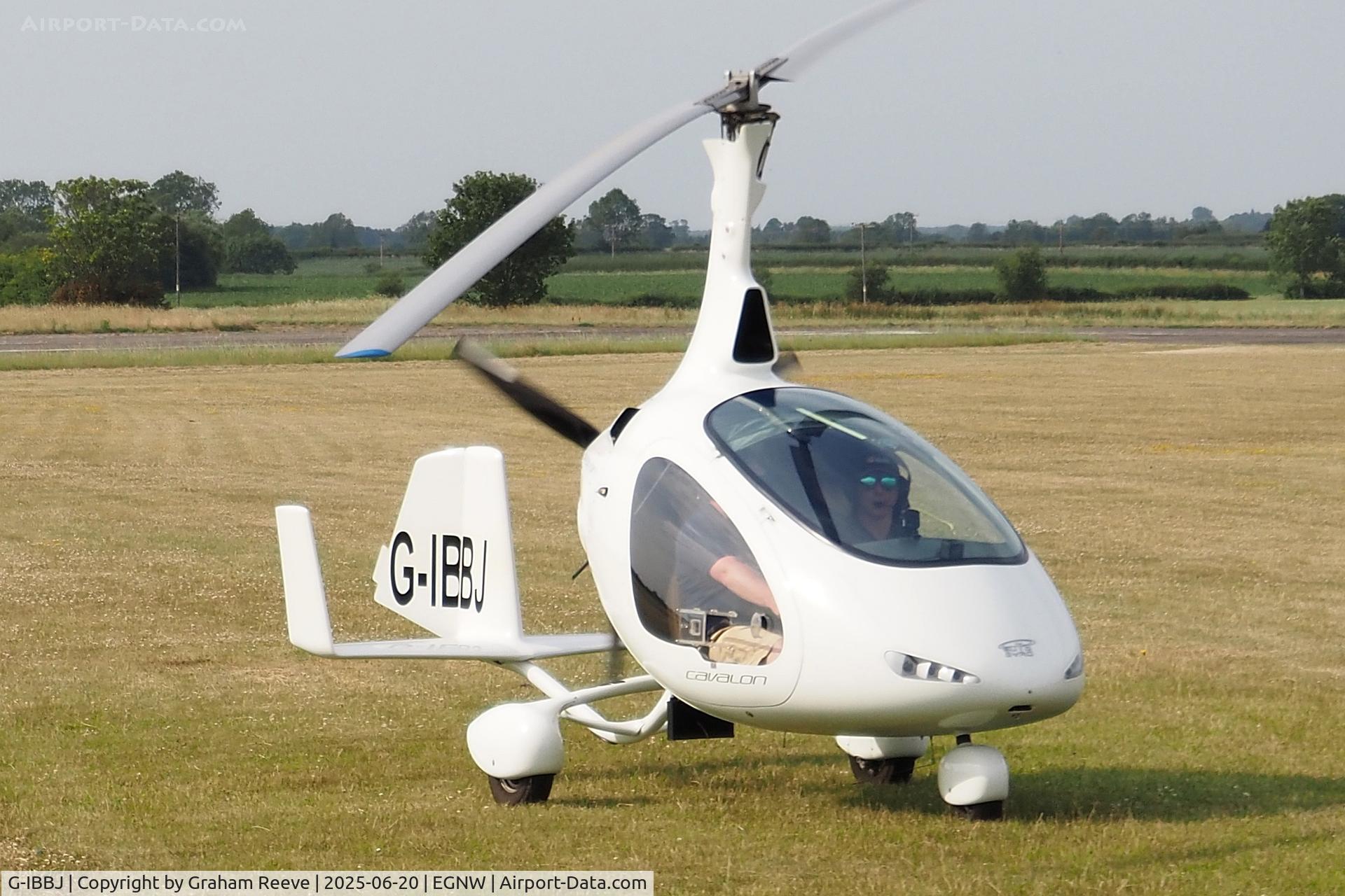 G-IBBJ, RotorSport UK Cavalon C/N RSUK/CVLN/031, Just landed at Wickenby.