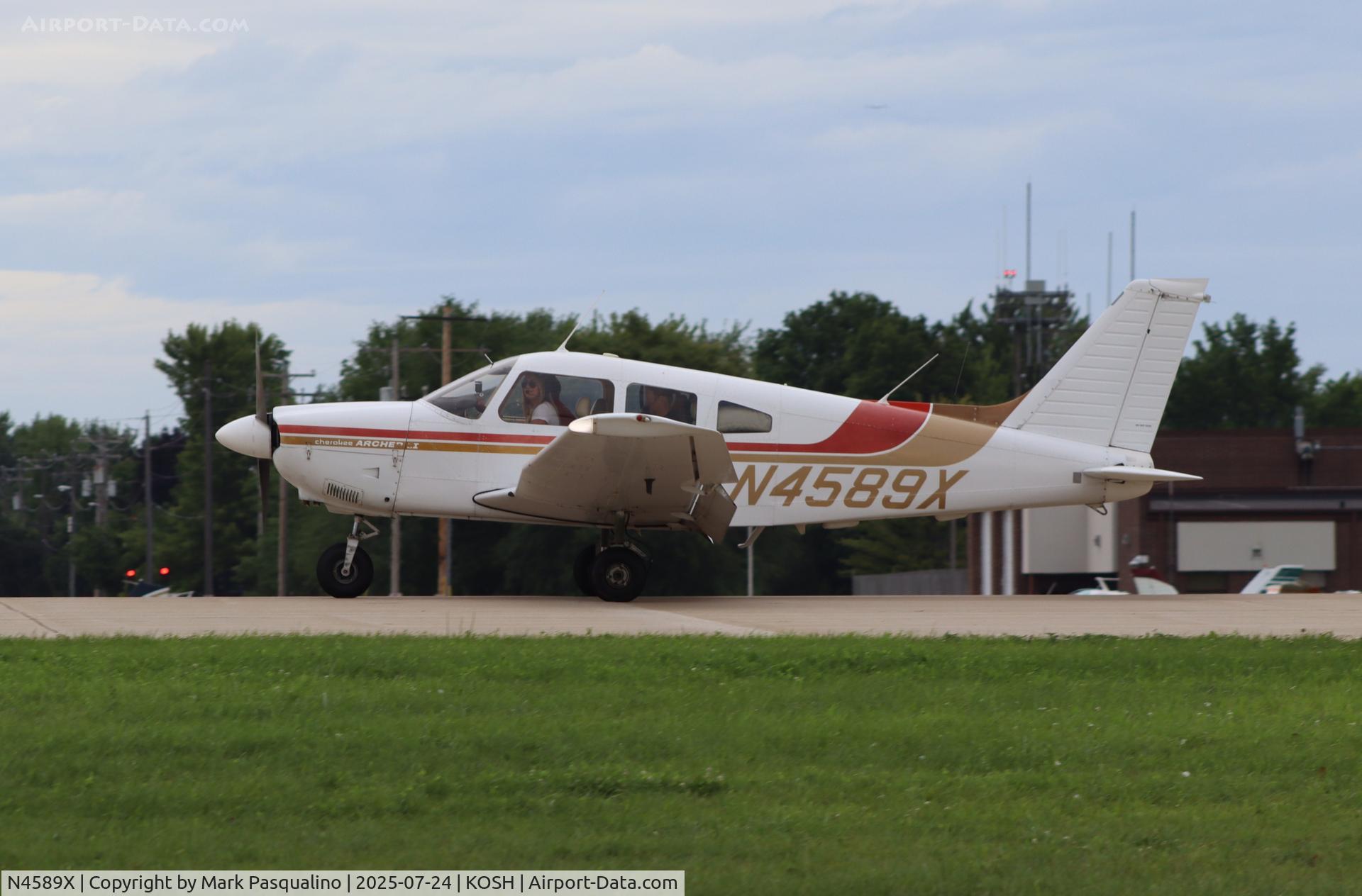 N4589X, 1975 Piper PA-28-181 Archer C/N 28-7690045, Piper PA-28-181