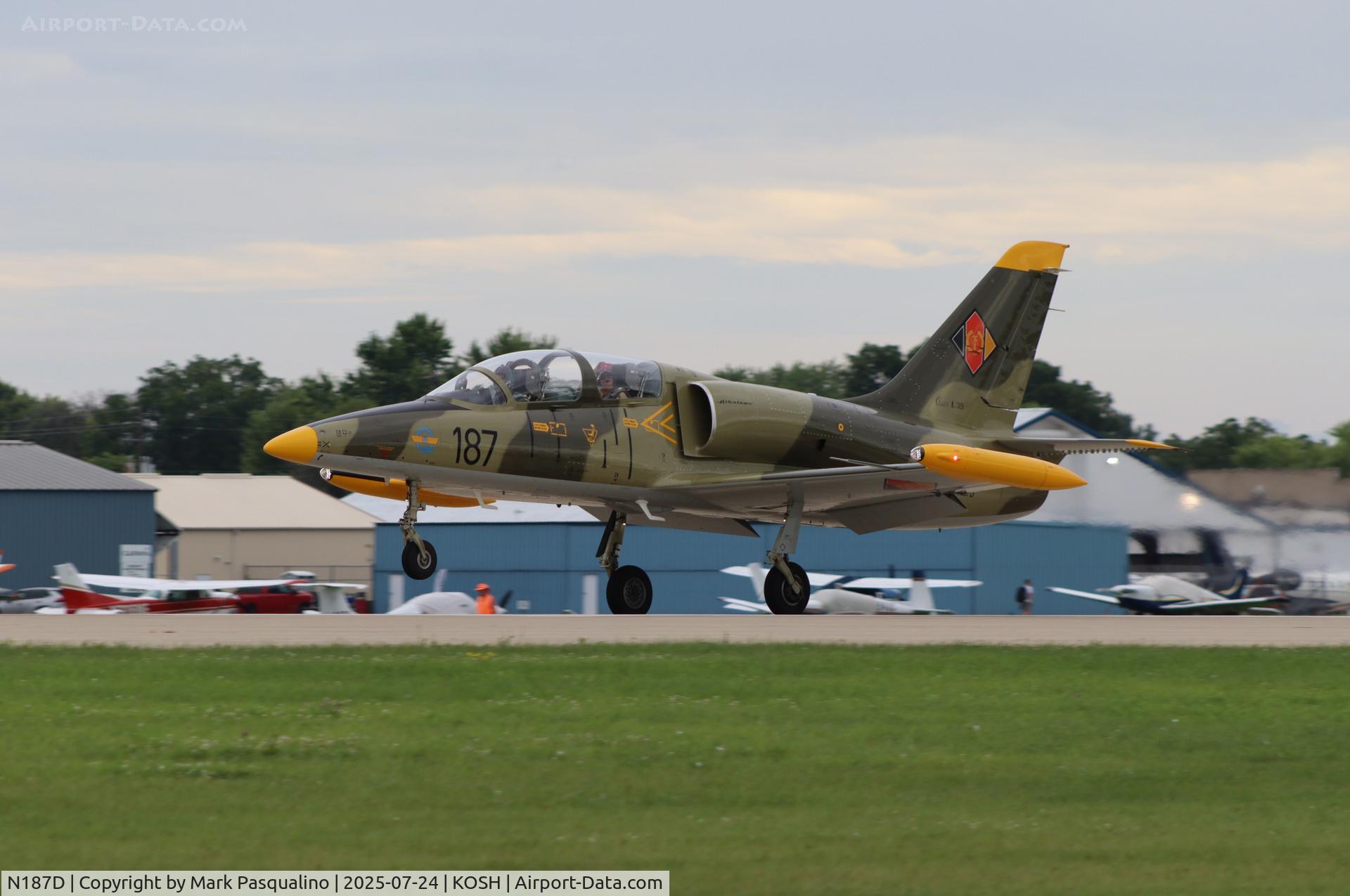 N187D, Aero L-39Z Albatros C/N 831121, Aero L-39Z