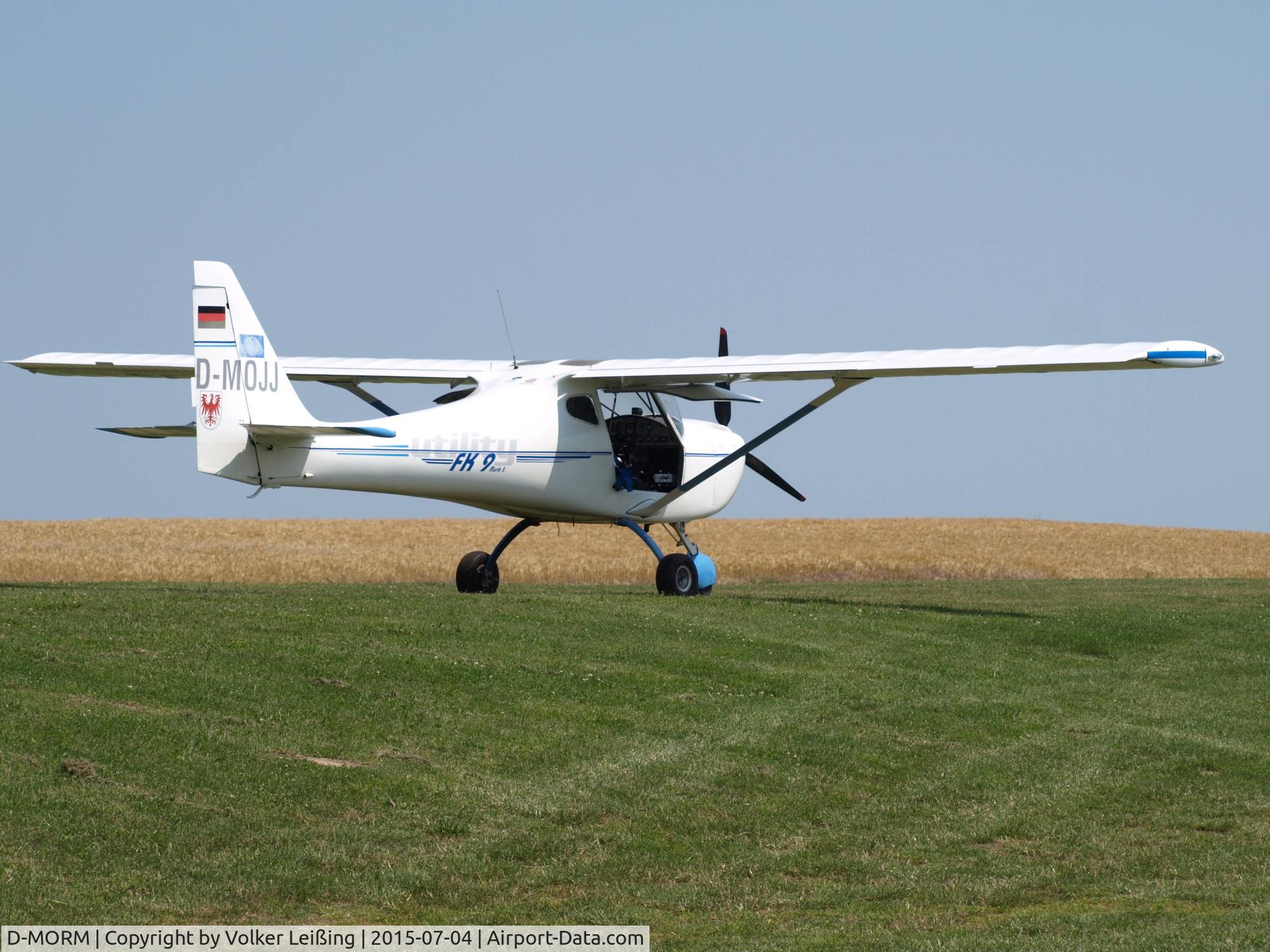 D-MORM, 2000 Comco  Ikarus C42B C/N 000-6231, parking
at DE-0361 Melenthin