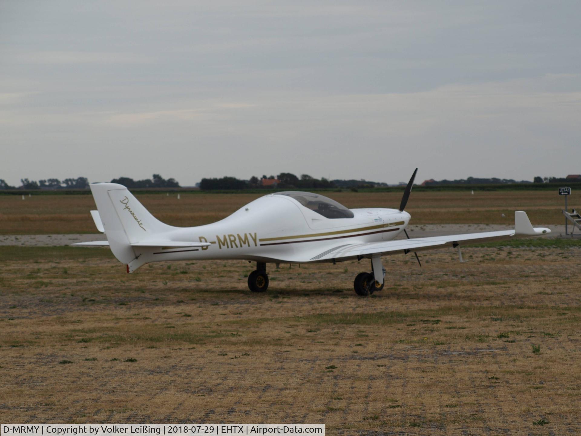 D-MRMY, 2010 Aerospool WT-9 Dynamic C/N DY381/2010, parking