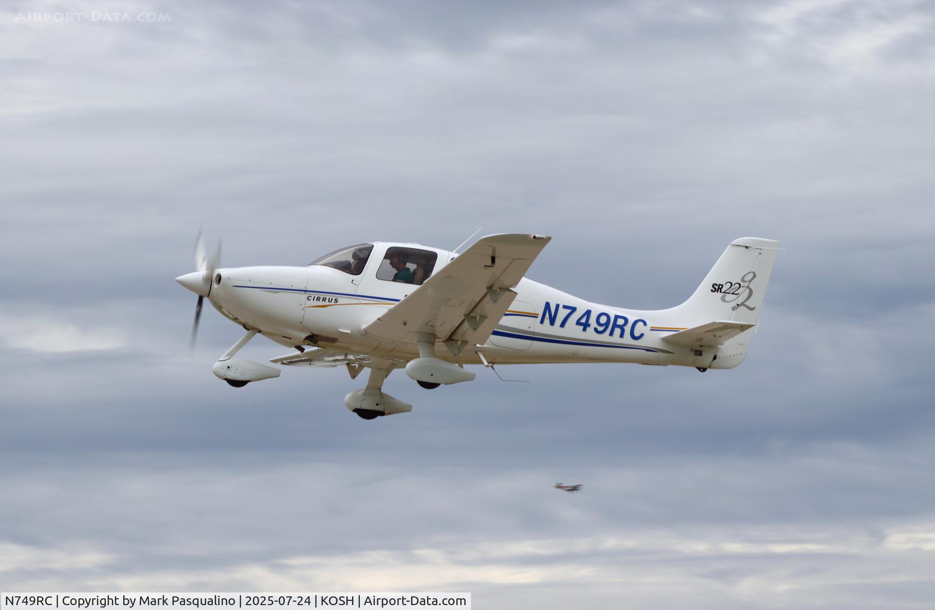 N749RC, 2004 Cirrus SR22 C/N 1044, Cirrus SR22