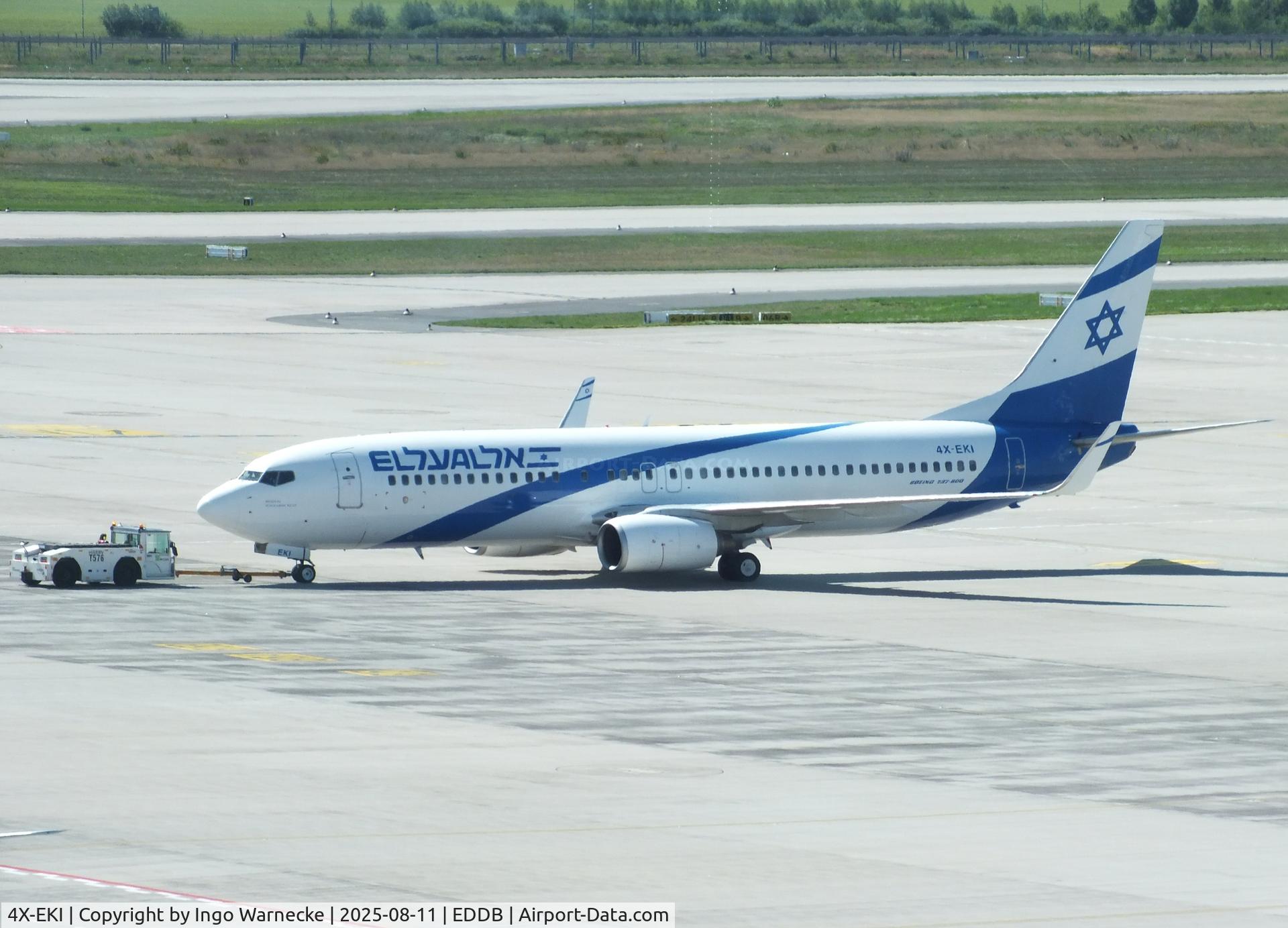 4X-EKI, 1999 Boeing 737-86N C/N 28587, Boeing 737-86N of El Al at Berlin-Brandenburg airport