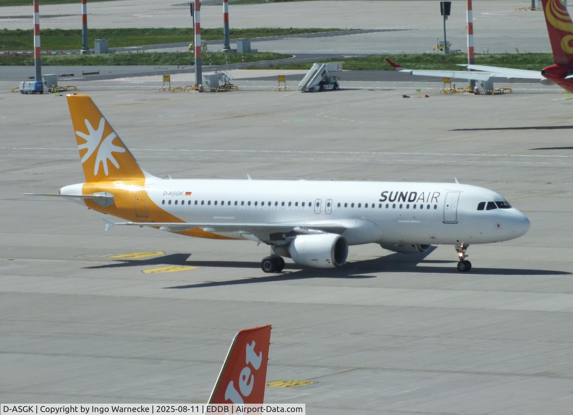 D-ASGK, 2006 Airbus A320-214 C/N 2668, Airbus A320-214 of Sundair at Berlin-Brandenburg airport