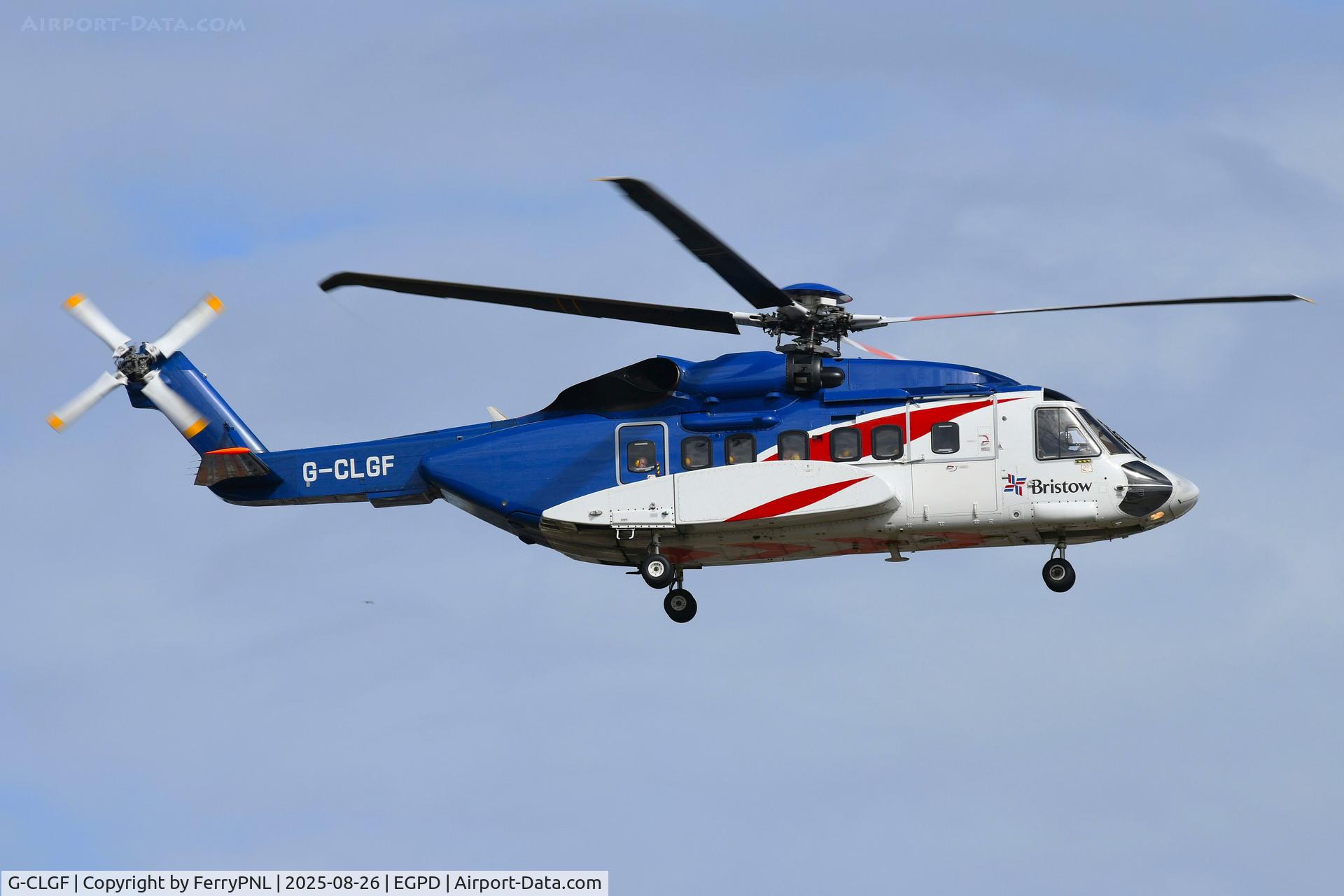 G-CLGF, 2014 Sikorsky S-92A C/N 920270, CHC S-92A departing