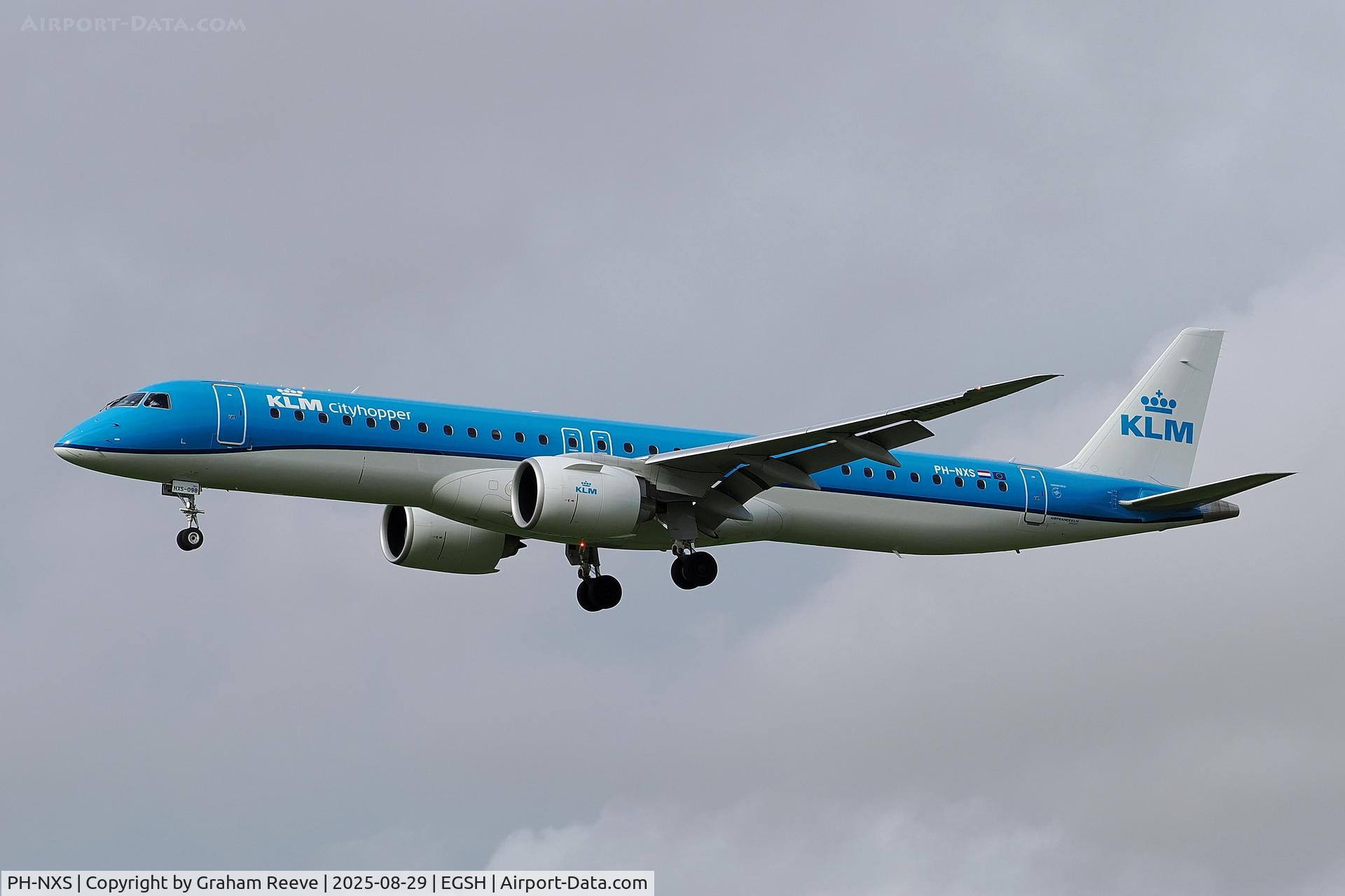 PH-NXS, 2023 Embraer E195-E2 C/N 19020098, Landing at Norwich.