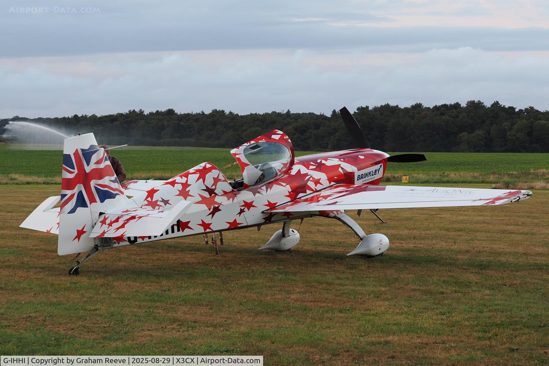 G-IHHI, 2016 Extra EA-300SC C/N SC060, Just landed at Northrepps.