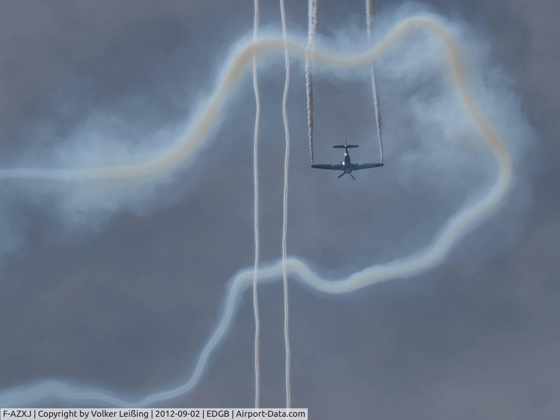 F-AZXJ, 1949 Hawker Sea Fury FB.11 C/N 37733, Display-flight at Breitscheid Airshow