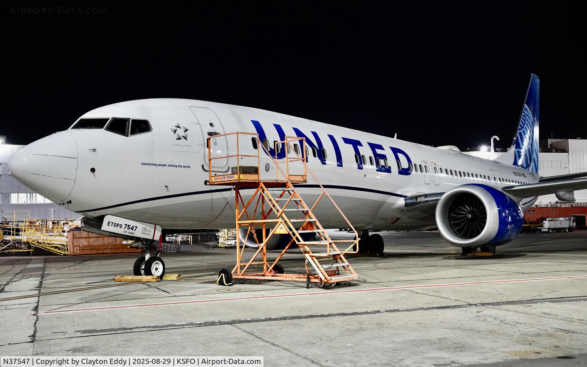 N37547, 2022 Boeing 737-9 MAX C/N 64477, SfO 2025