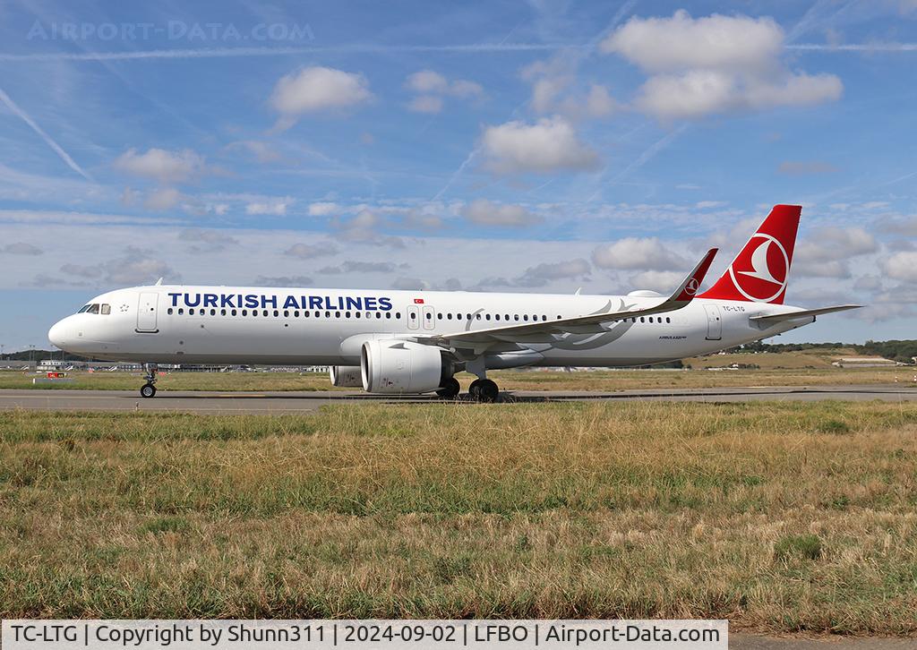 TC-LTG, 2021 Airbus A321-271NX C/N 10375, Taxiing to the Terminal...
