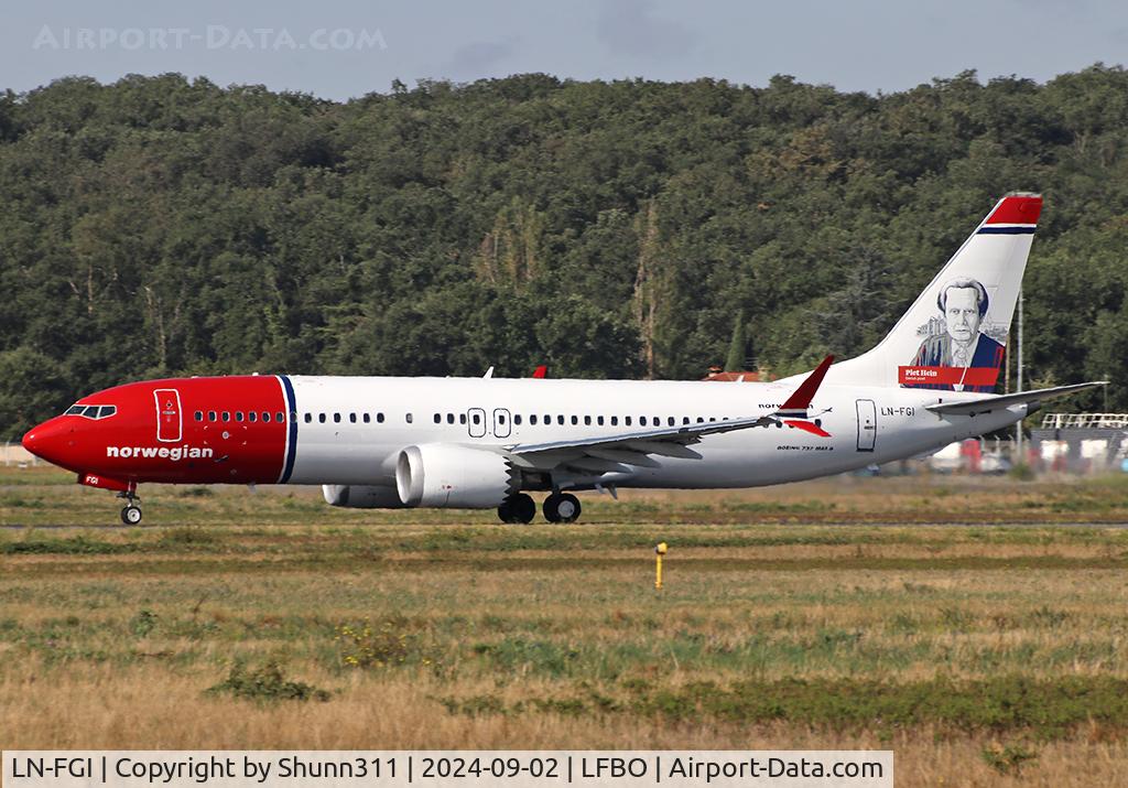 LN-FGI, 2022 Boeing 737-8 MAX C/N 65185, Landing rwy 14R