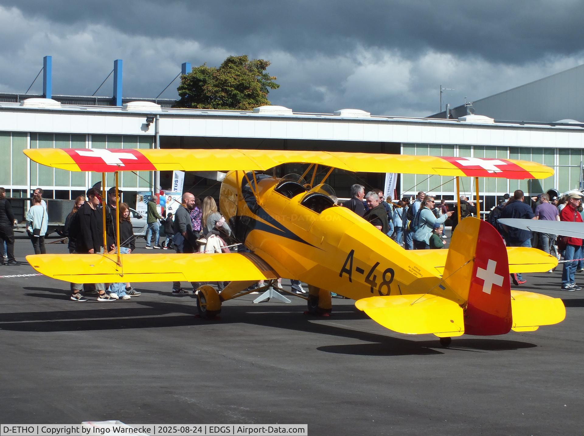 D-ETHO, Bucker Bu-131B Jungmann C/N 60, Bücker Bü 131B Jungmann at the 2025 Flughafenfest (airport open day) at  Siegerlandflughafen (Siegerland airport), Burbach