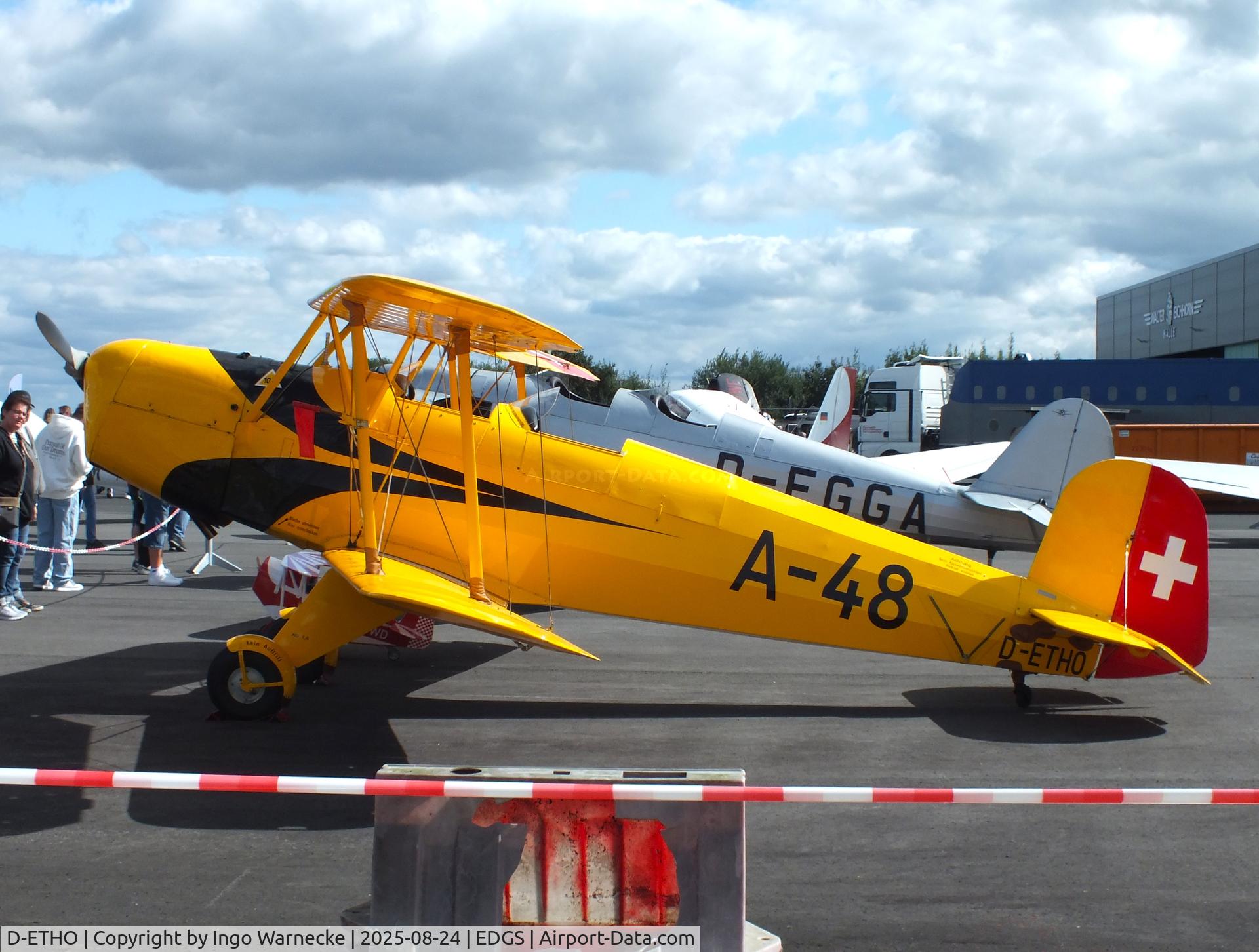 D-ETHO, Bucker Bu-131B Jungmann C/N 60, Bücker Bü 131B Jungmann at the 2025 Flughafenfest (airport open day) at  Siegerlandflughafen (Siegerland airport), Burbach