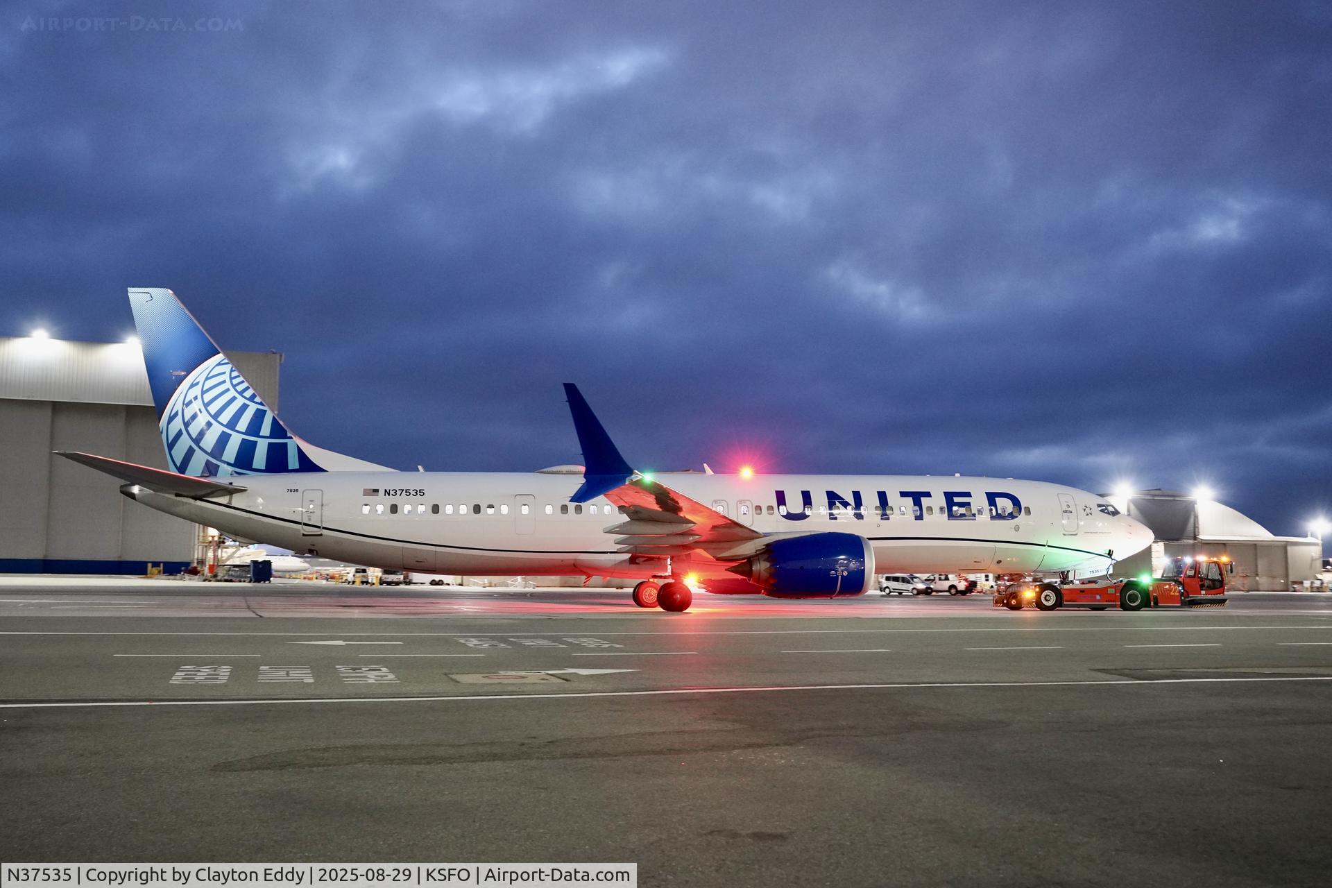 N37535, 2022 Boeing 737-9 MAX C/N 66605, SfO 2025