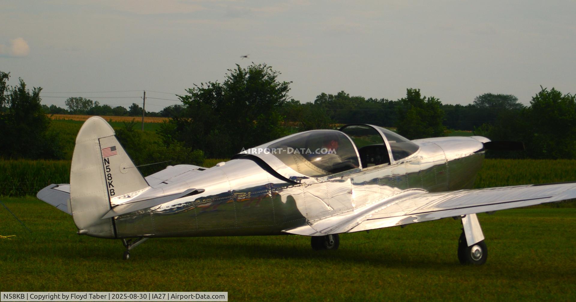 N58KB, 1946 Globe GC-1B Swift C/N 2216, Nice and very shiny Globe at Blakesburg 2025