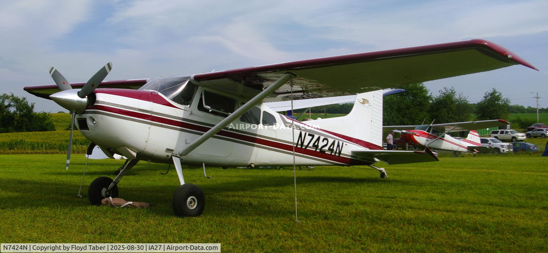 N7424N, 1981 Cessna A185F Skywagon 185 C/N 18504325, The Annual Blakesburg Iowa 2025 Fly In