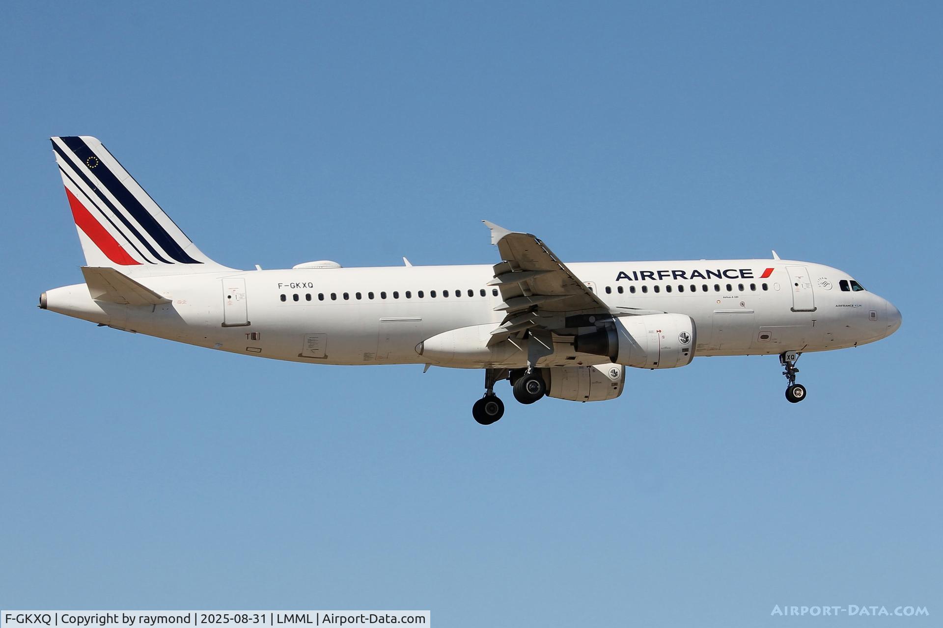 F-GKXQ, 2009 Airbus A320-214 C/N 3777, Airbus A320-214 reg F-GKXQ of Air France landing in Malta from CDG.