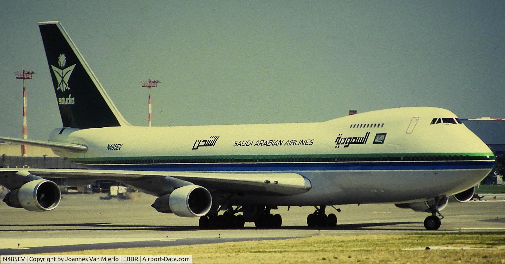 N485EV, 1973 Boeing 747-212B C/N 20712, ex-slide