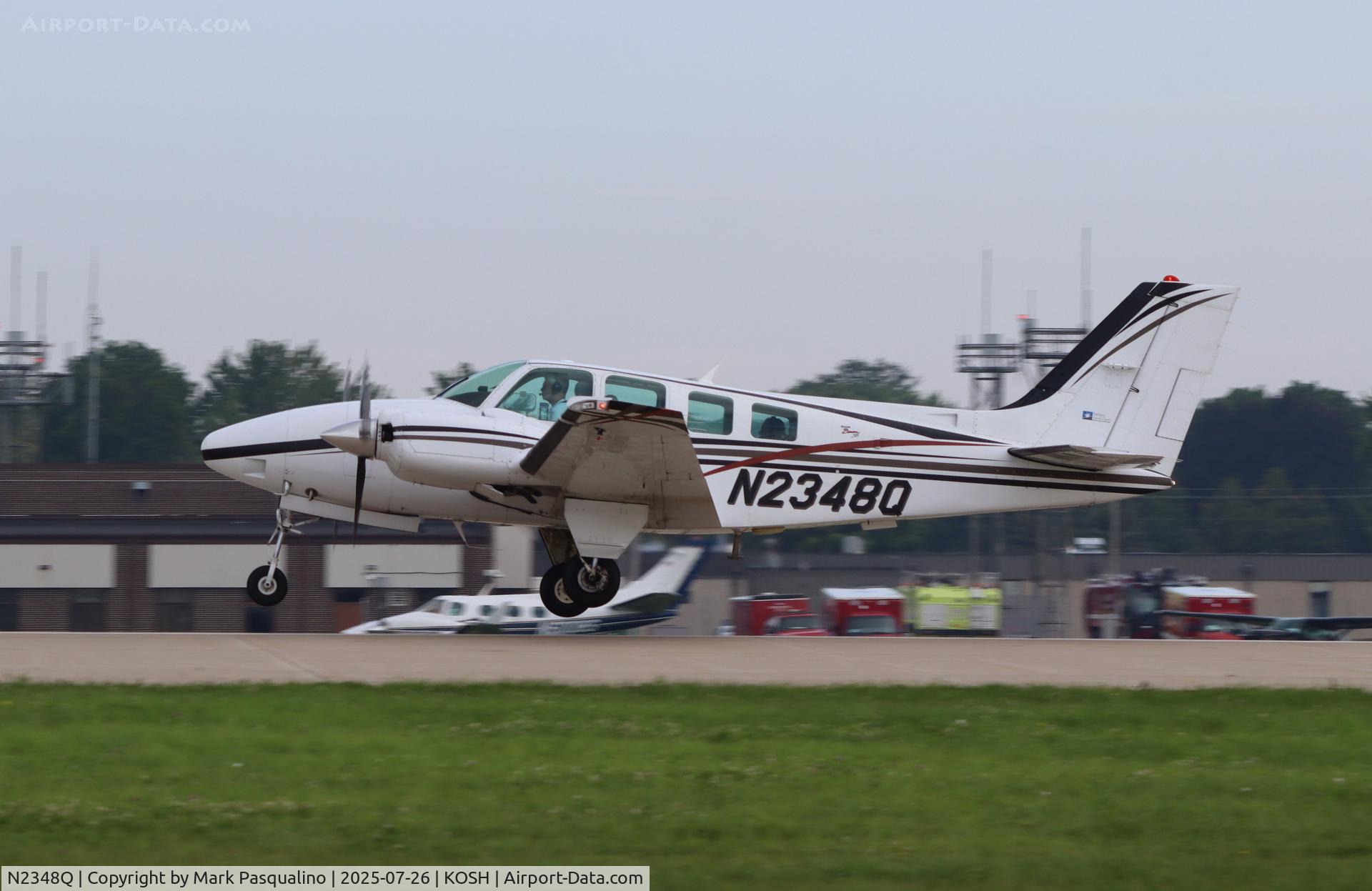 N2348Q, 1998 Raytheon Aircraft Company 58 C/N TH-1848, Beech 58