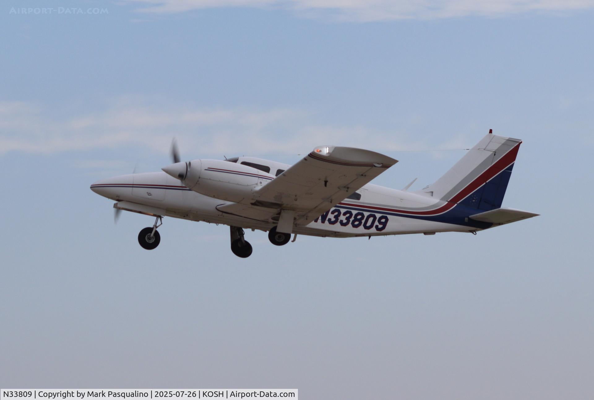 N33809, 1975 Piper PA-34-200T C/N 34-7570165, Piper PA-34-200T