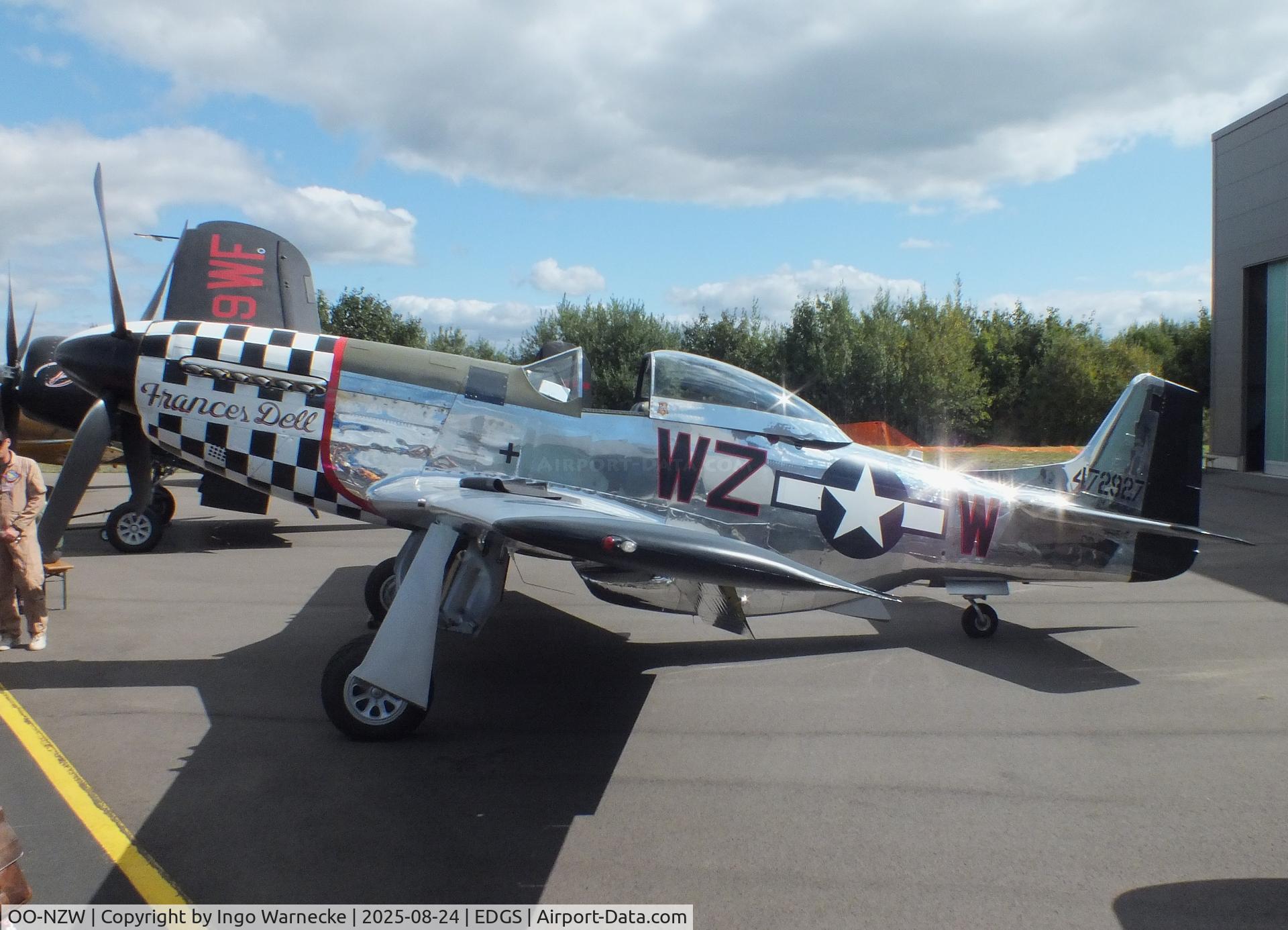 OO-NZW, 1944 North American P-51D Mustang C/N 44-13903JP, North American P-51D Mustang at the 2025 Flughafenfest (airport open day) at Siegerlandflughafen (Siegerland airport), Burbach